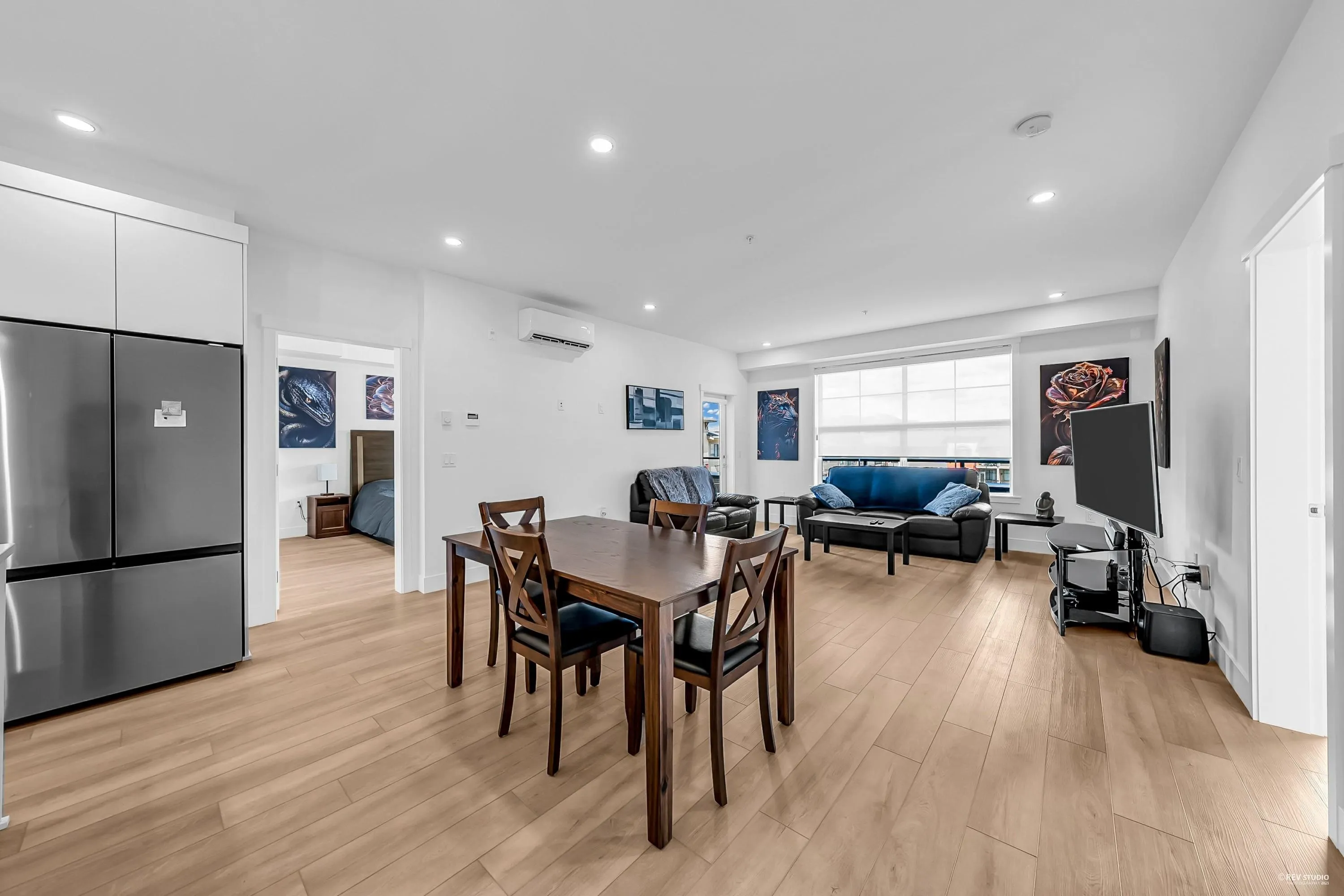 414 22633 Selkirk Avenue