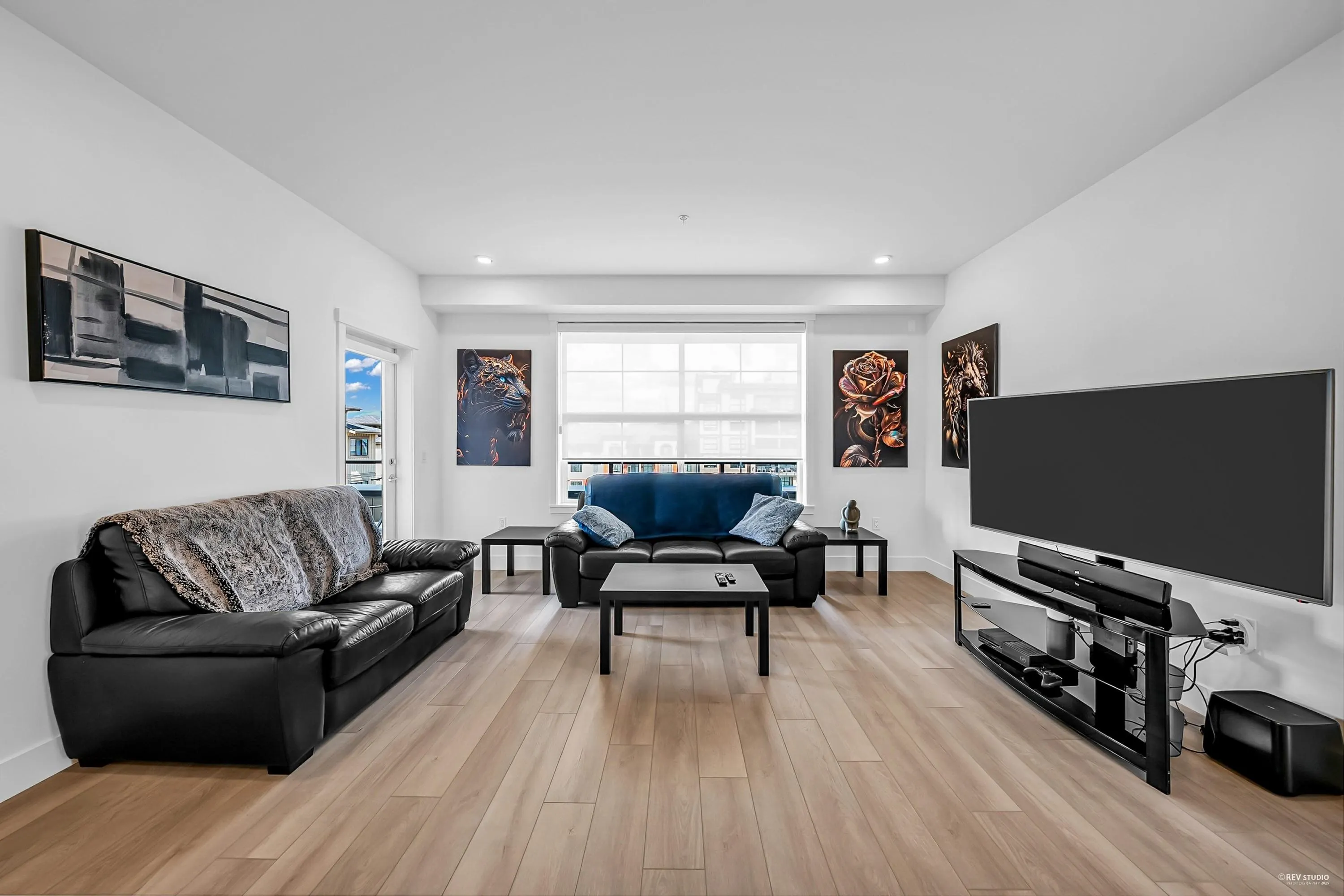 414 22633 Selkirk Avenue