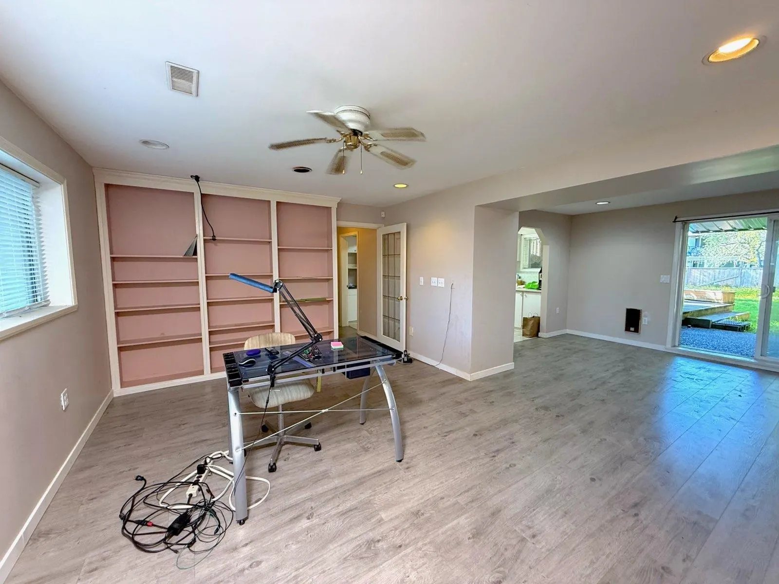 11371 Seaport Avenue