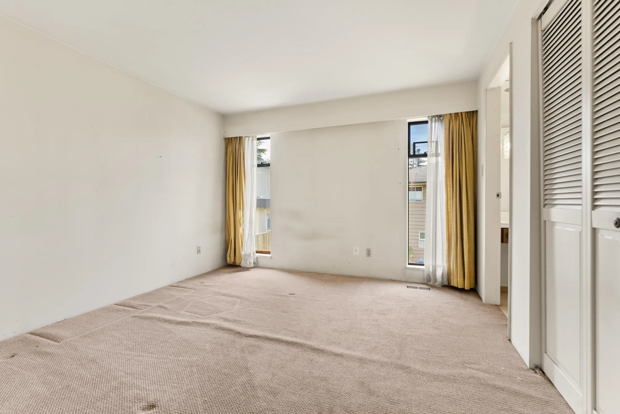 5620 Plover Court