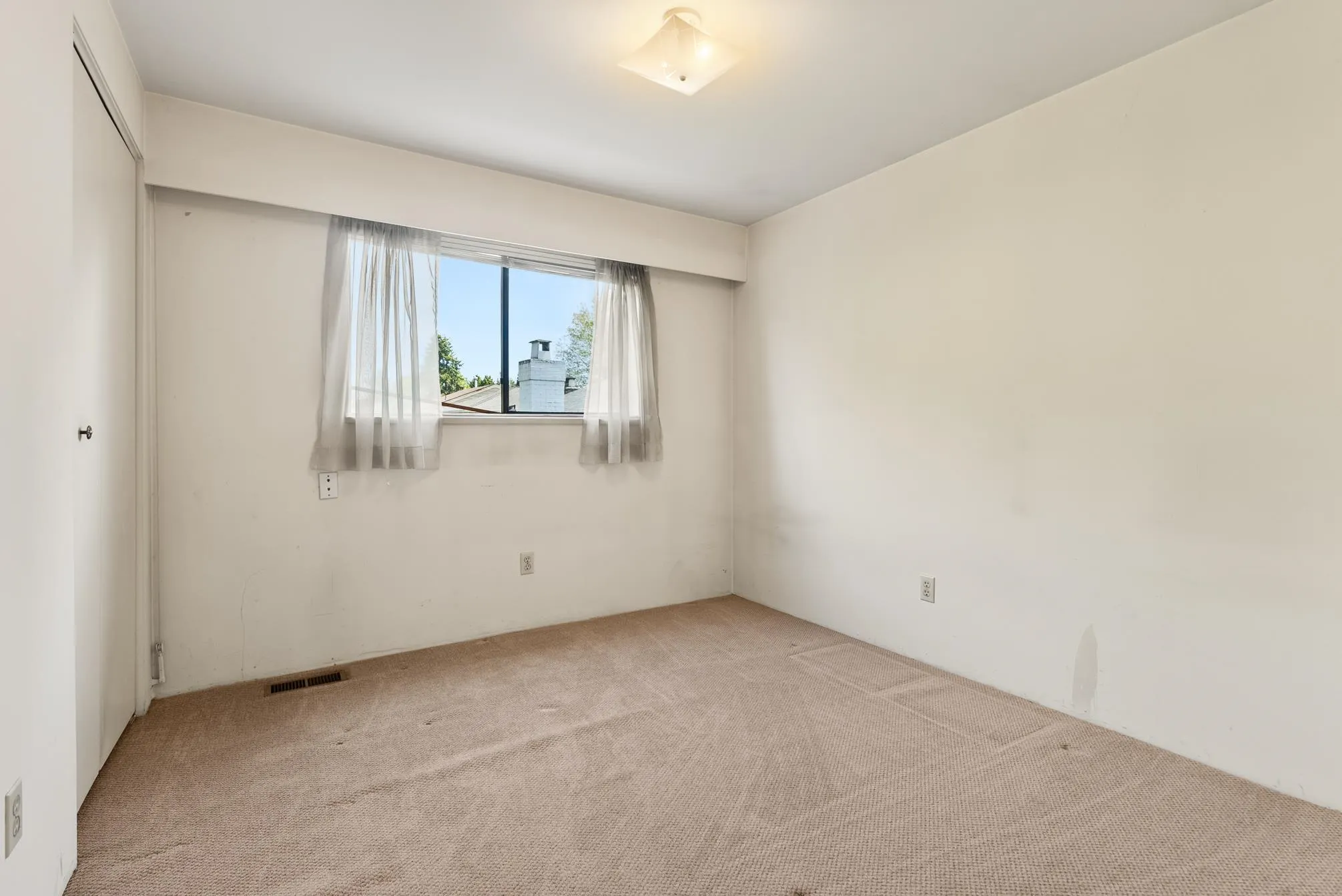 5620 Plover Court