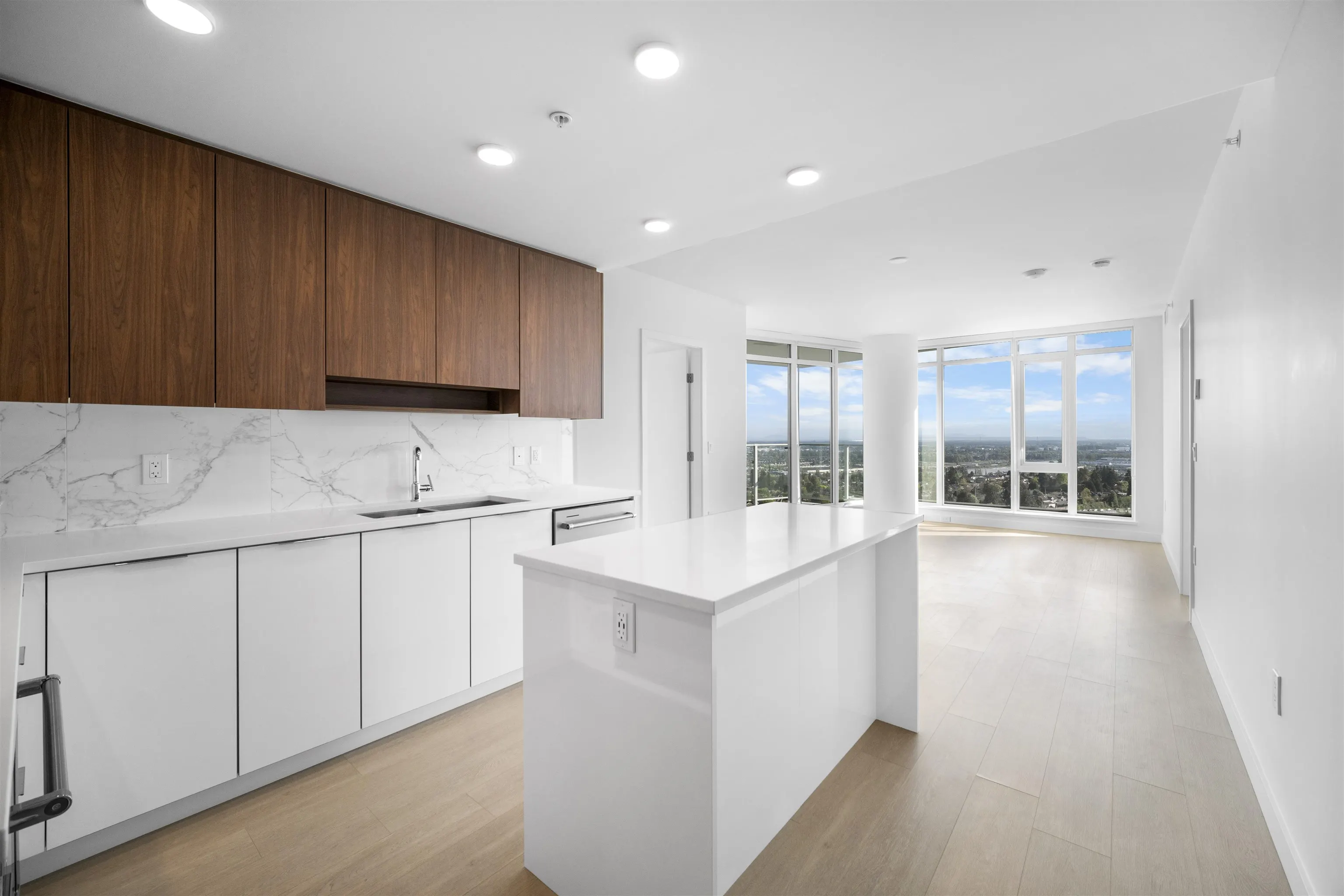 1607 7683 Park Crescent