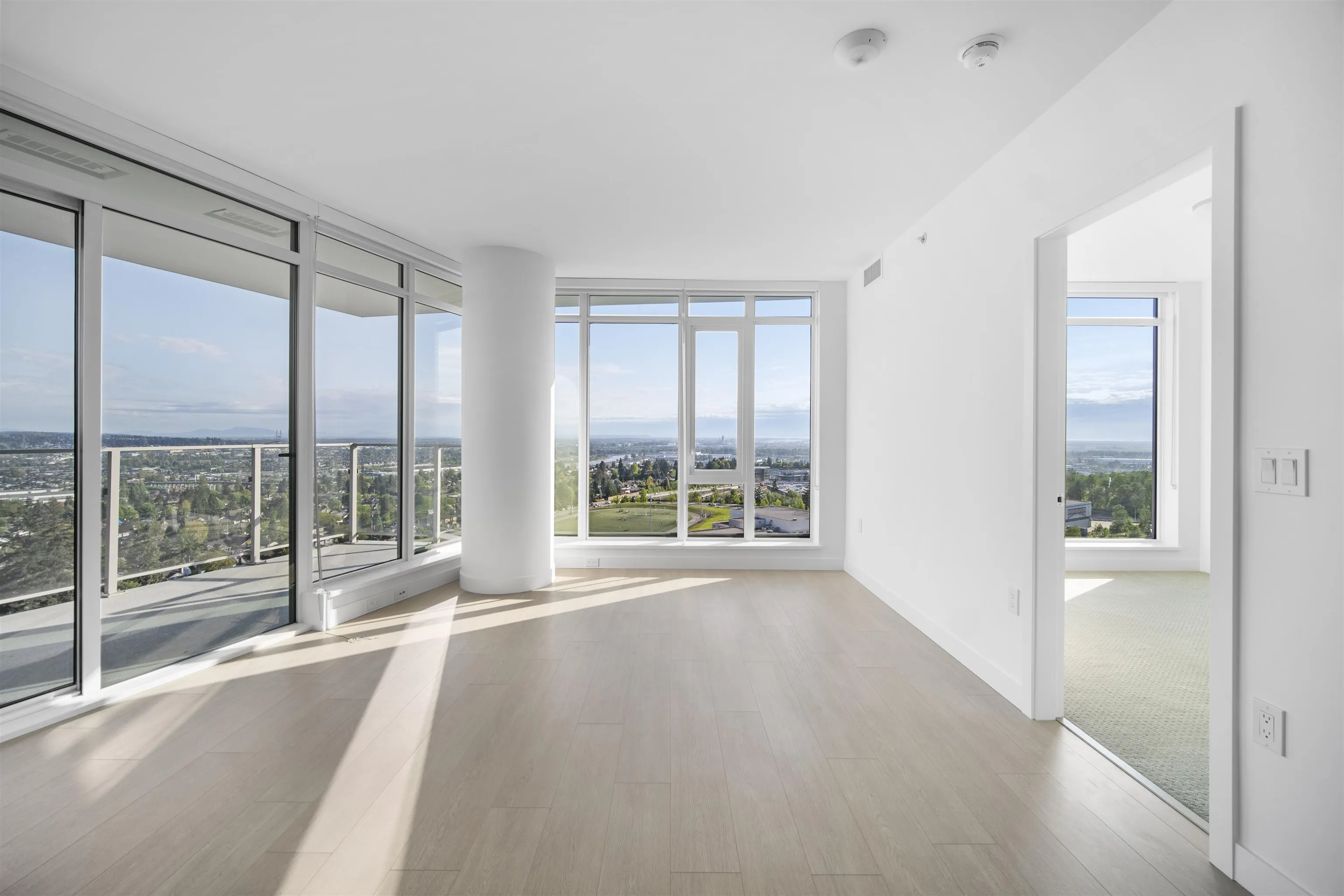 1607 7683 Park Crescent