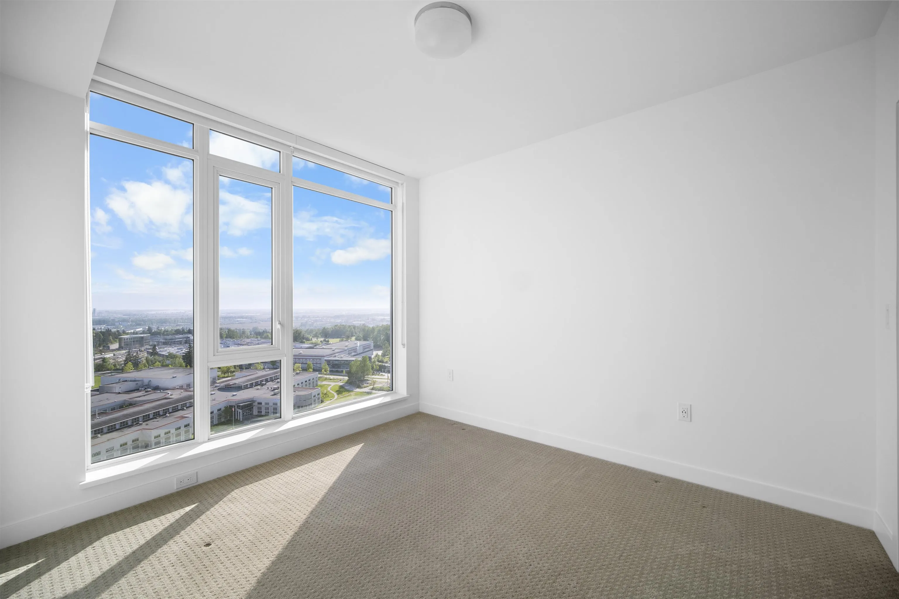 1607 7683 Park Crescent