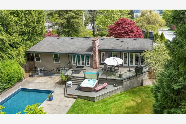 871 Fairway Drive