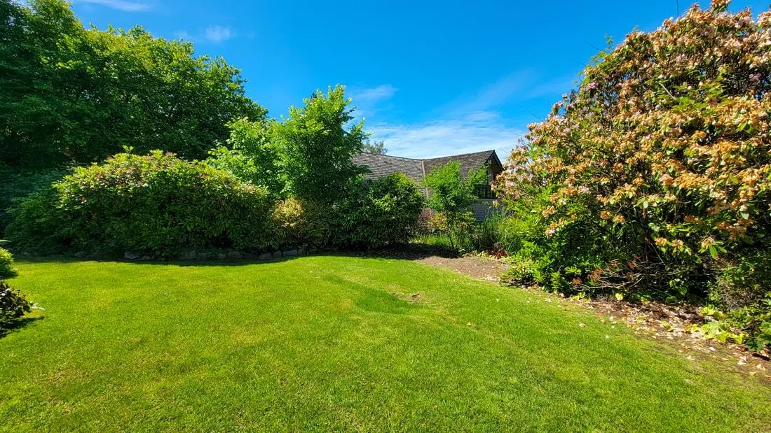 1527 Angus Drive