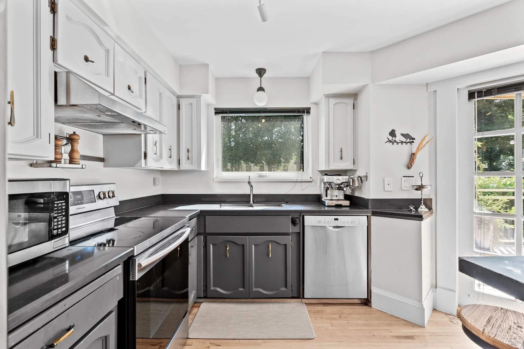 777 Prior Street
