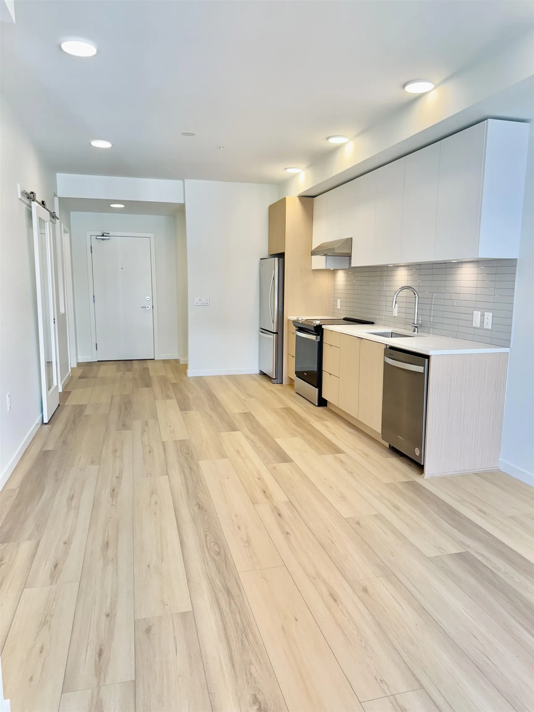 505 37994 Second Avenue