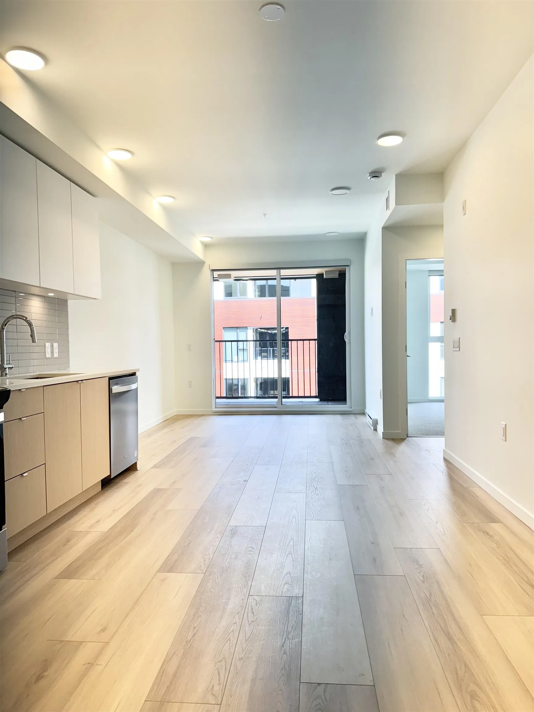 505 37994 Second Avenue