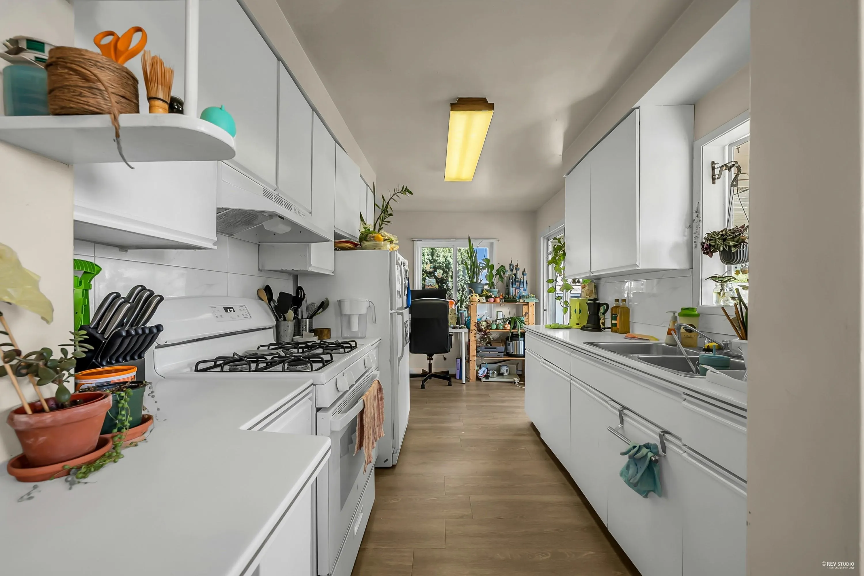 215 W 28th Street