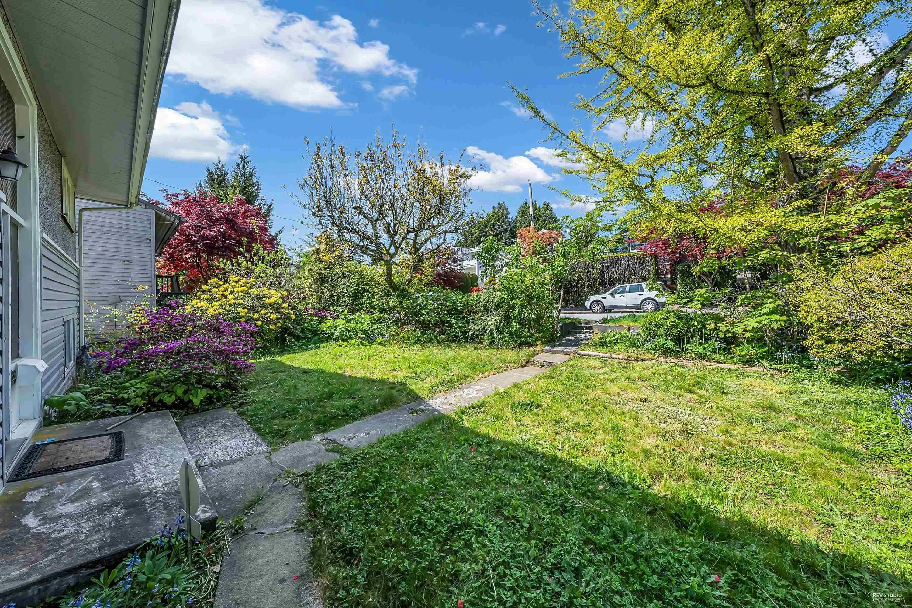 215 W 28th Street