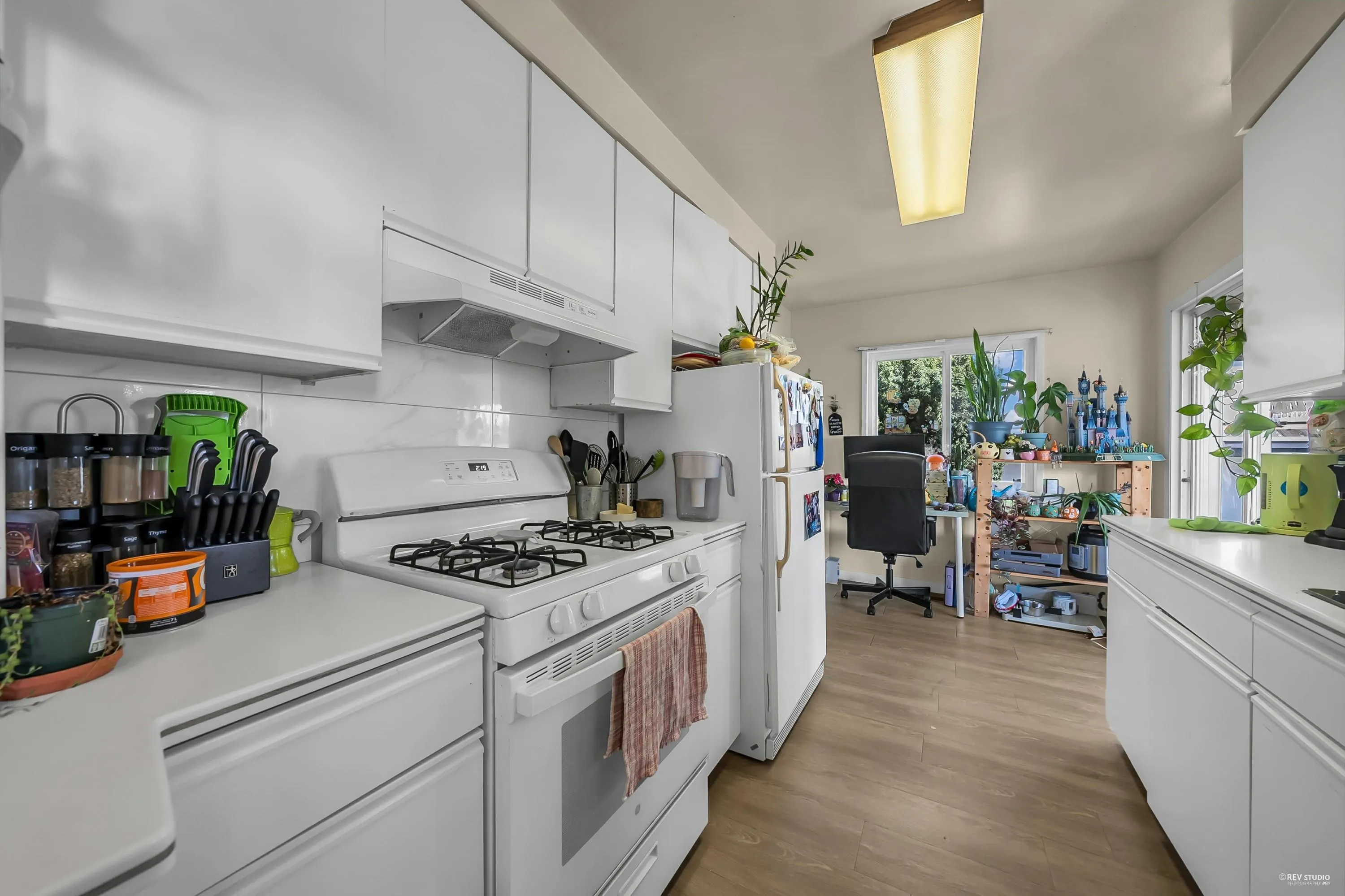 215 W 28th Street