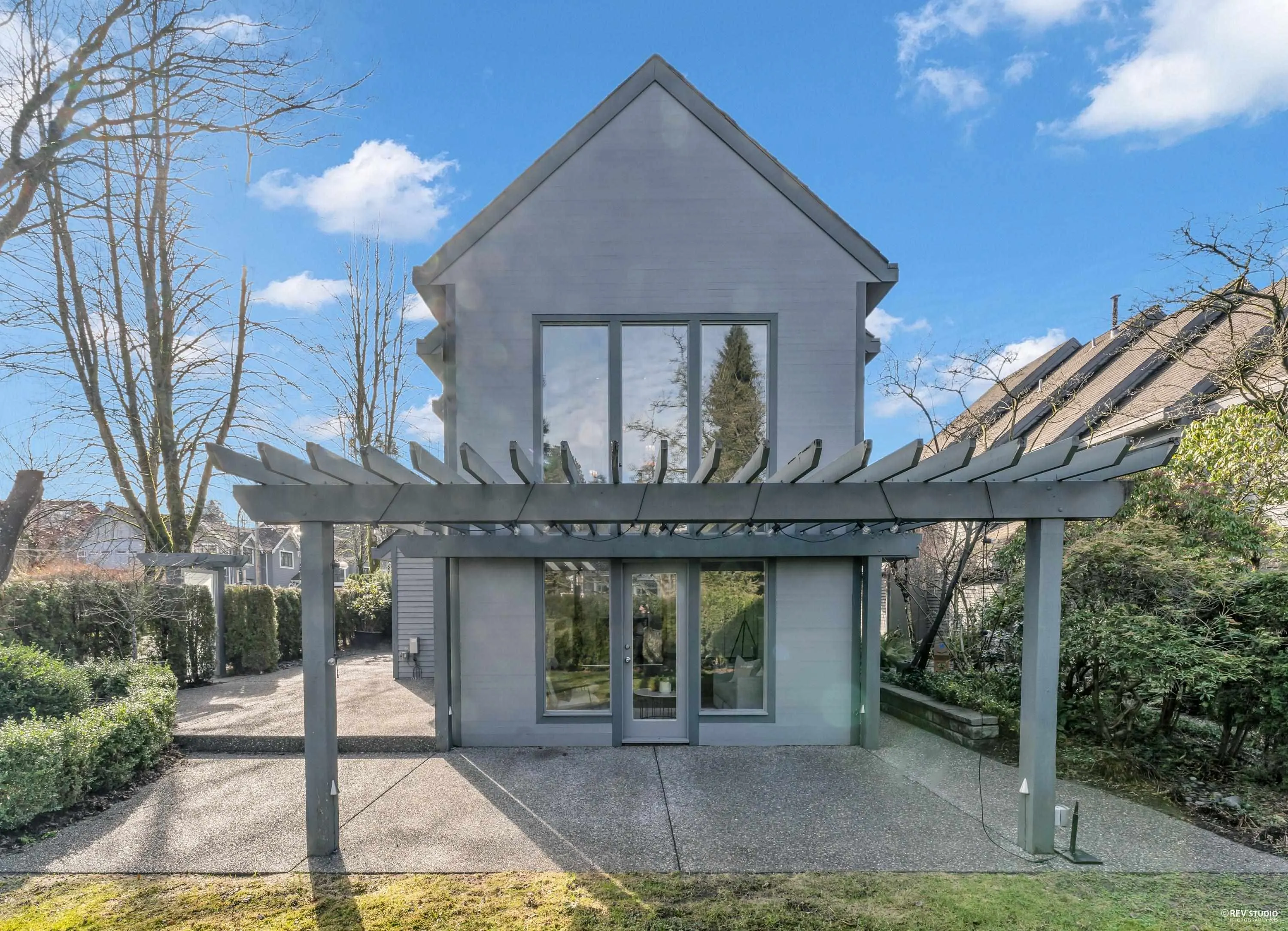 1906 W 14th Avenue