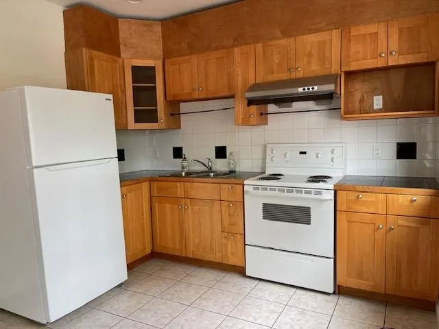 202 2817 Clark Drive