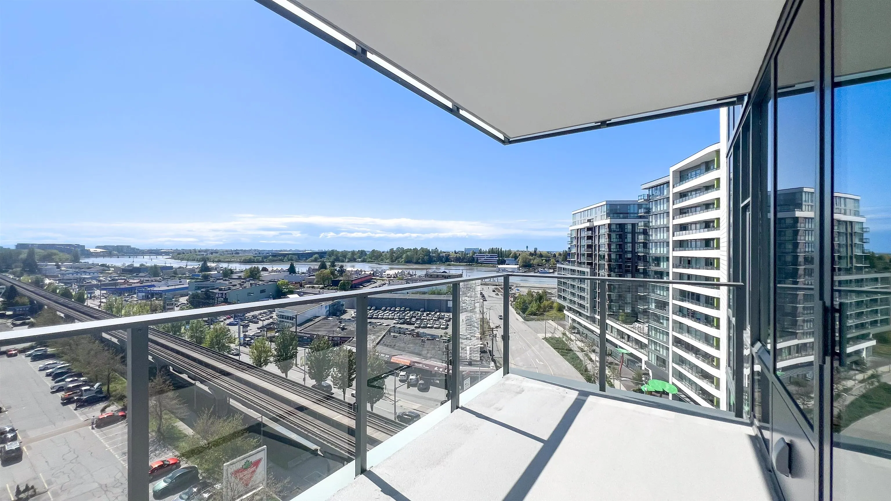 1010 8611 Hazelbridge Way