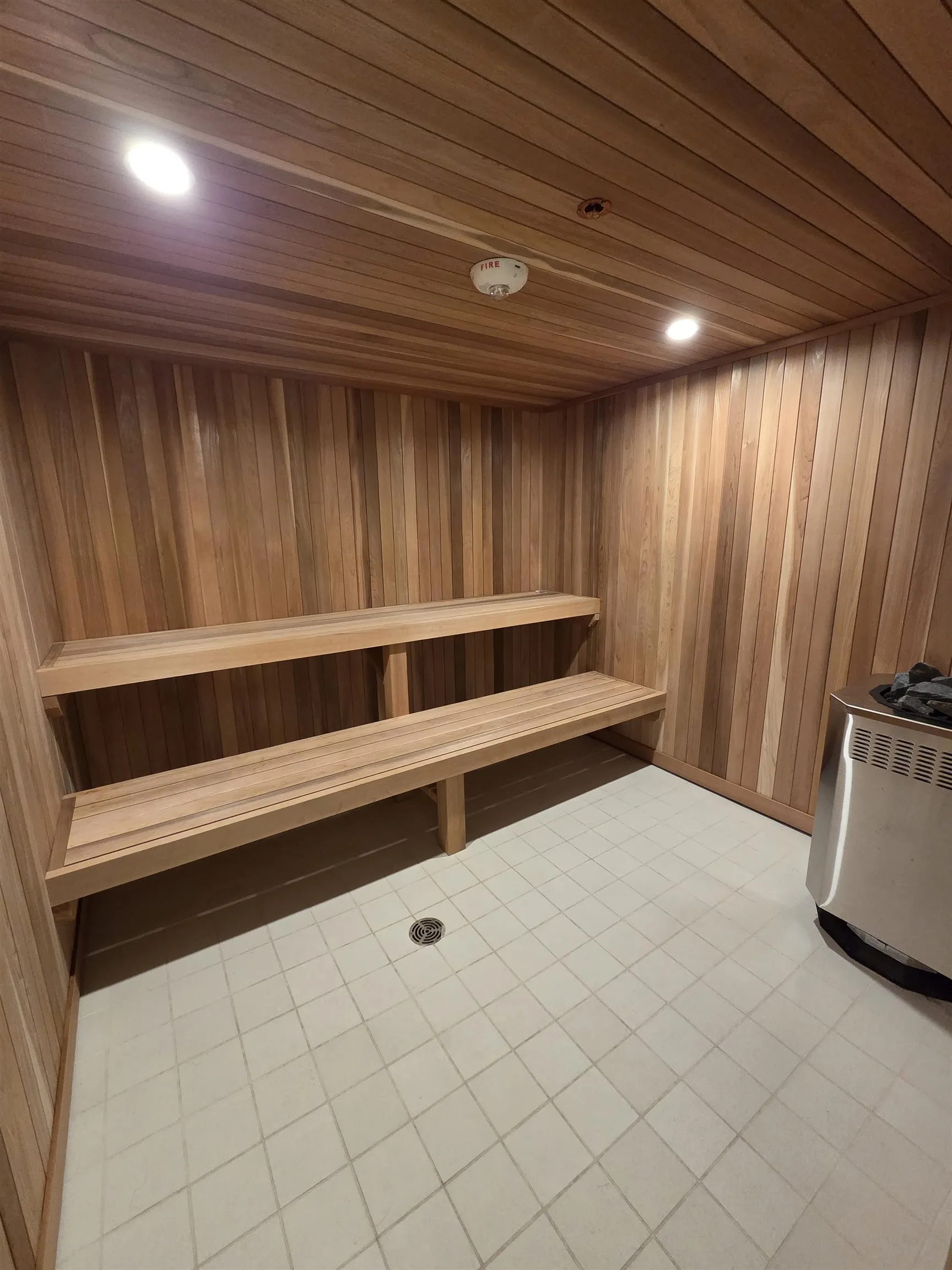 1010 8611 Hazelbridge Way