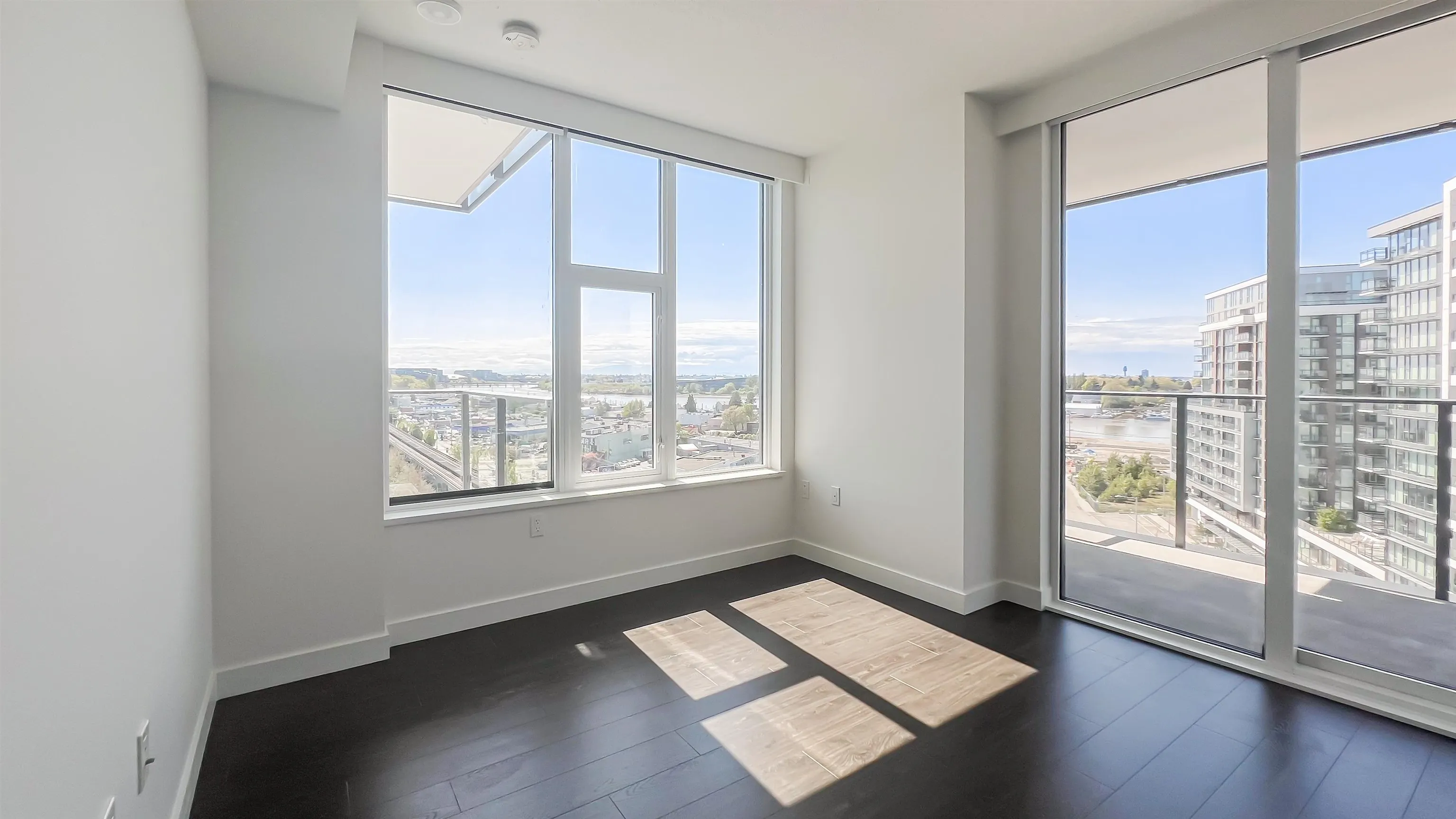 1010 8611 Hazelbridge Way