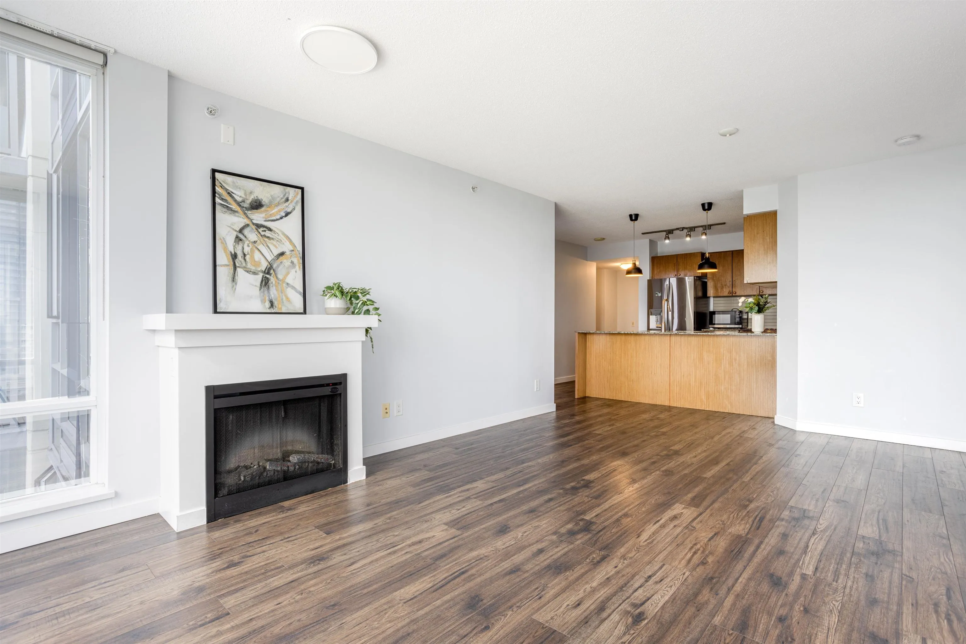 2905 9888 Cameron Street