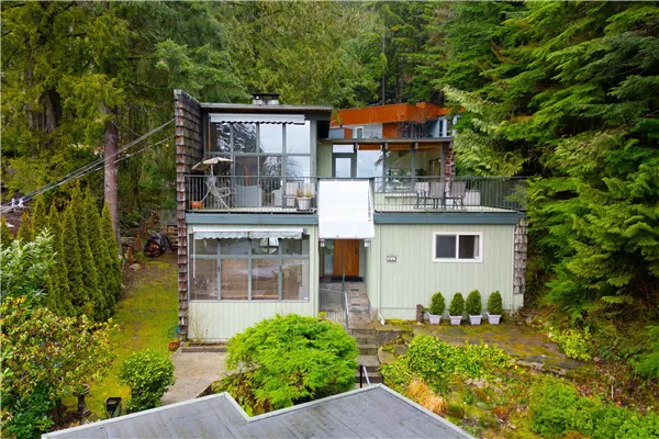550 Ventura Crescent