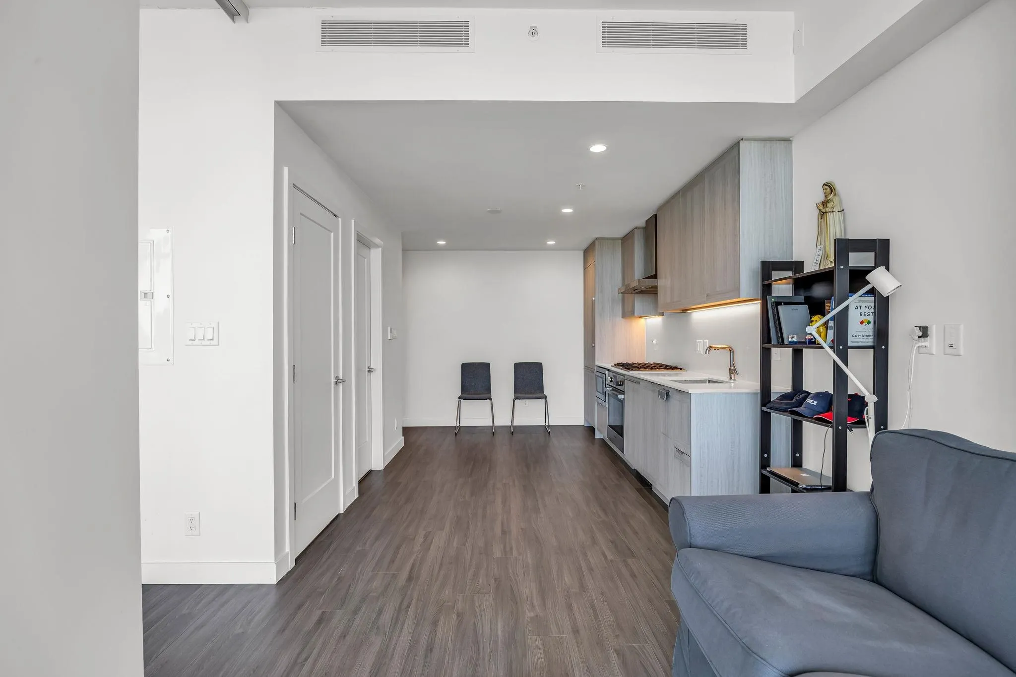 2502 2351 Beta Avenue