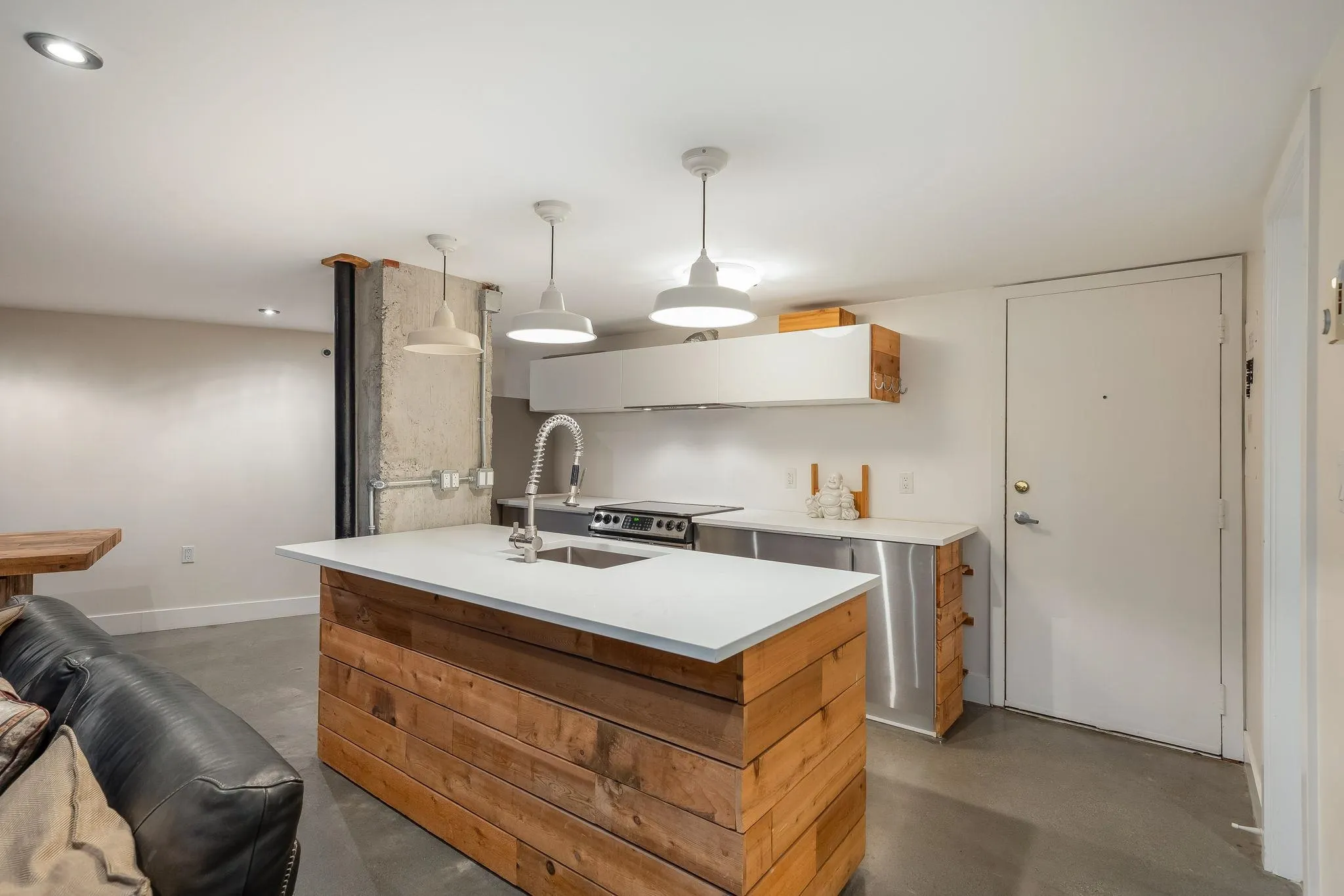 507 22 E Cordova Street