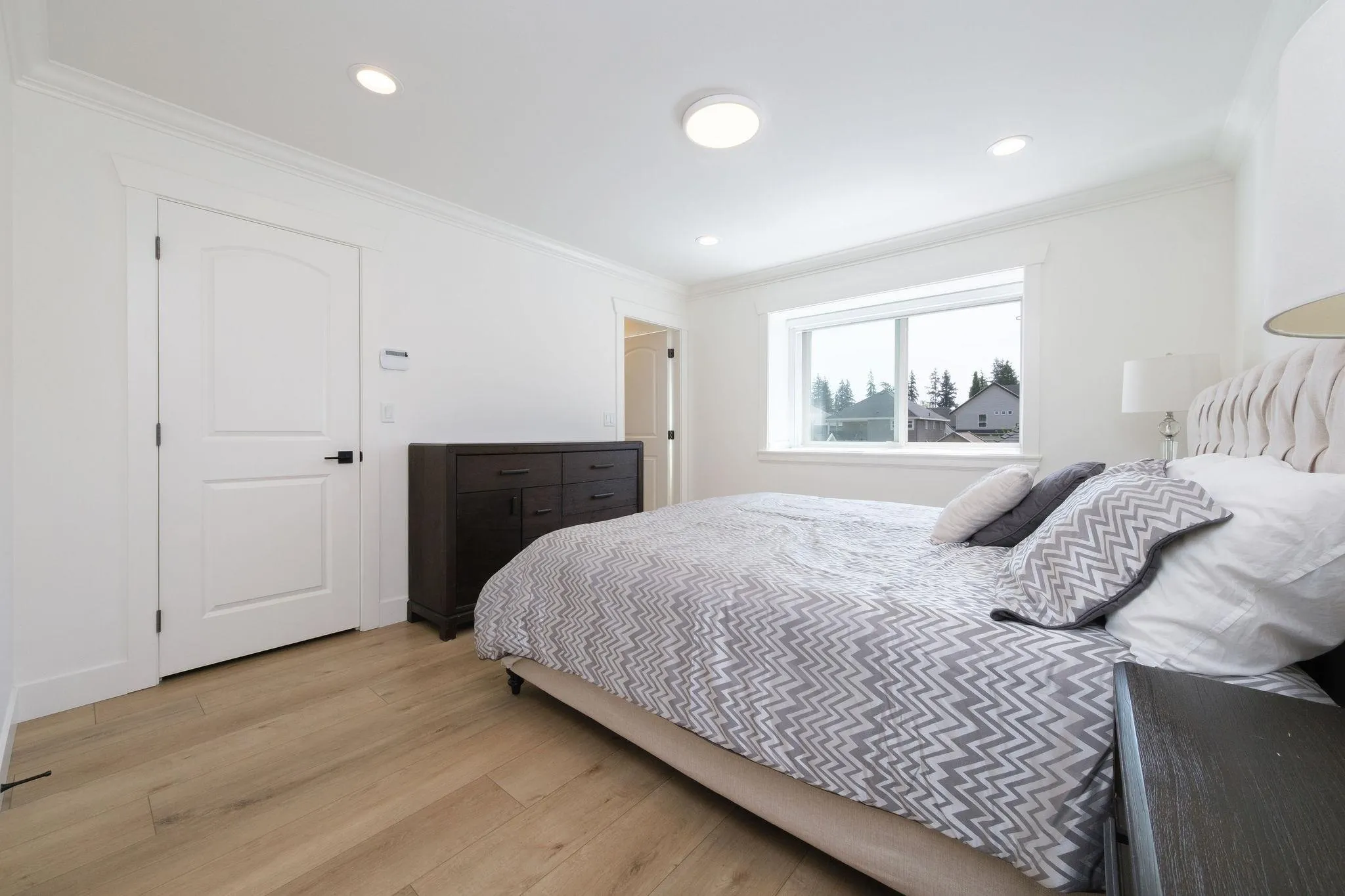 15022 60 Avenue