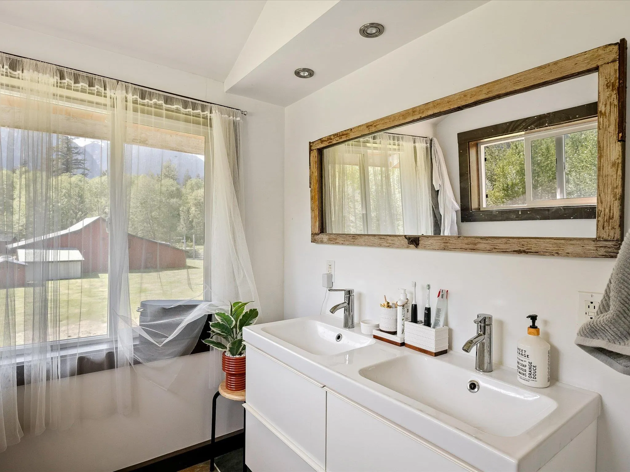 540 Doghaven Lane