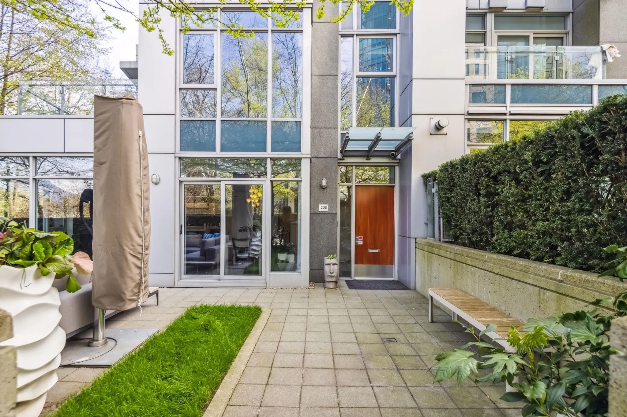 TH22 1281 W Cordova Street