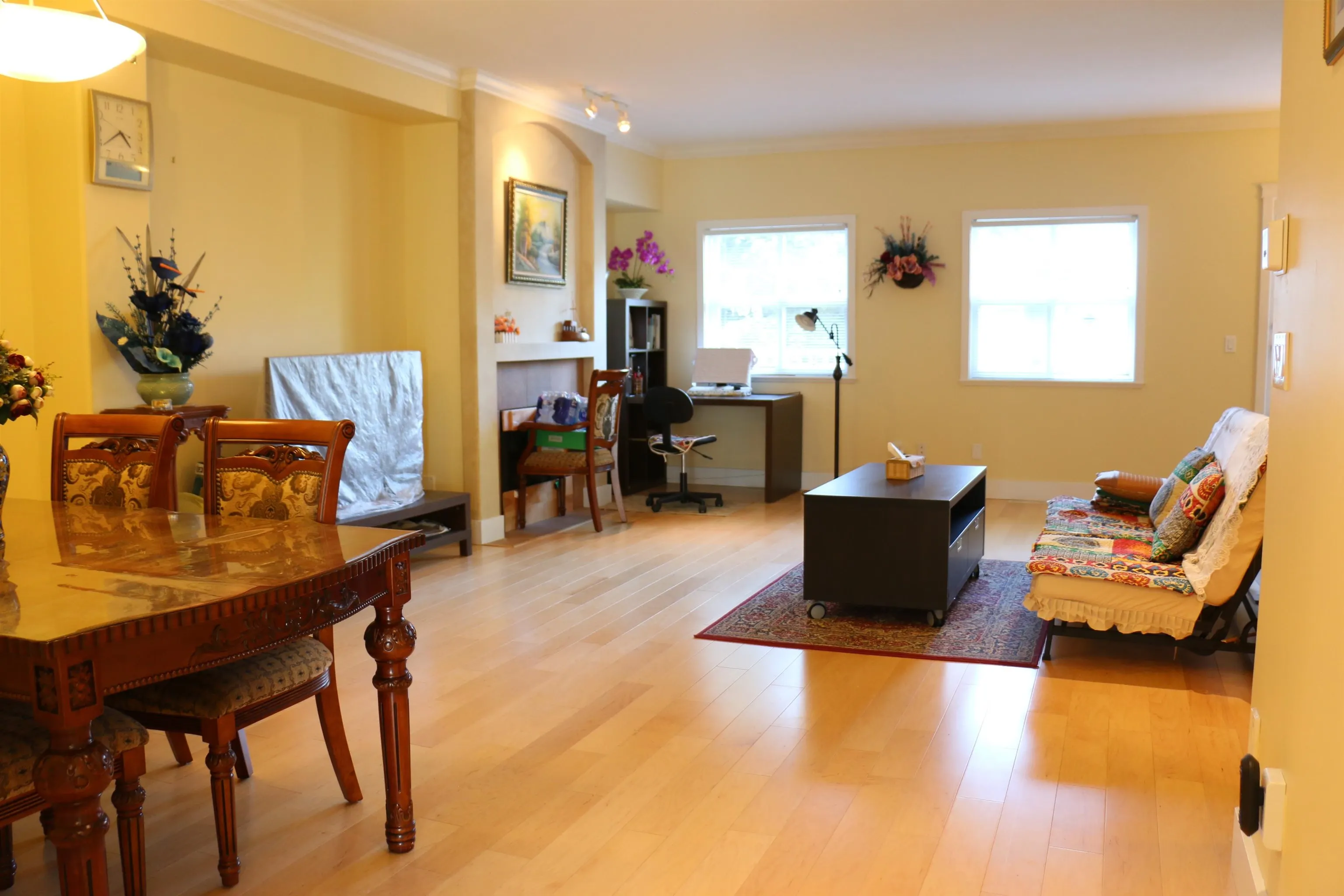 3 7833 St. Albans Road