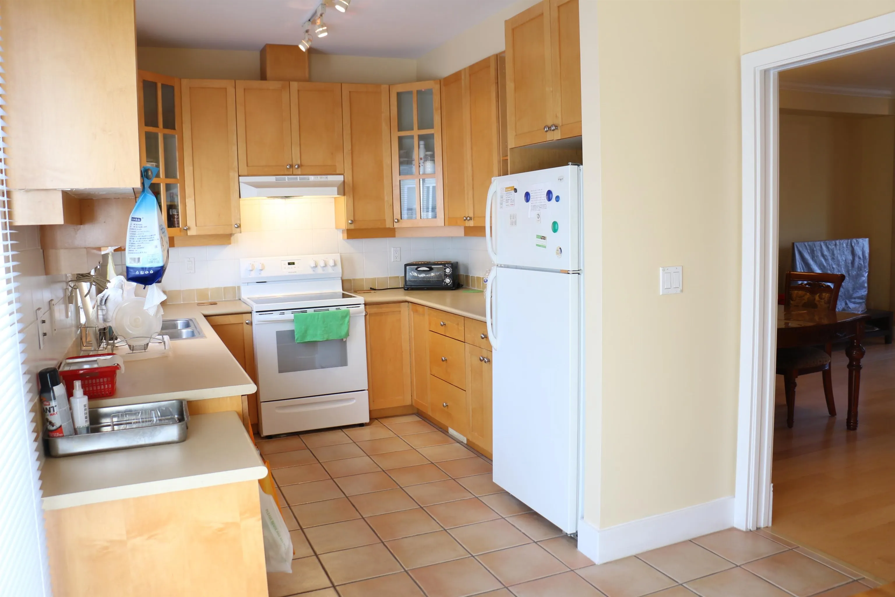 3 7833 St. Albans Road