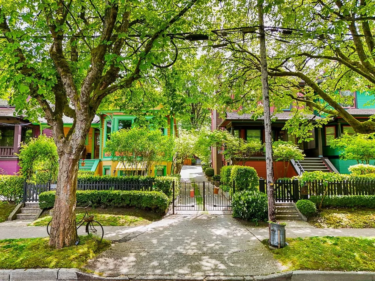 140 W 10th Avenue