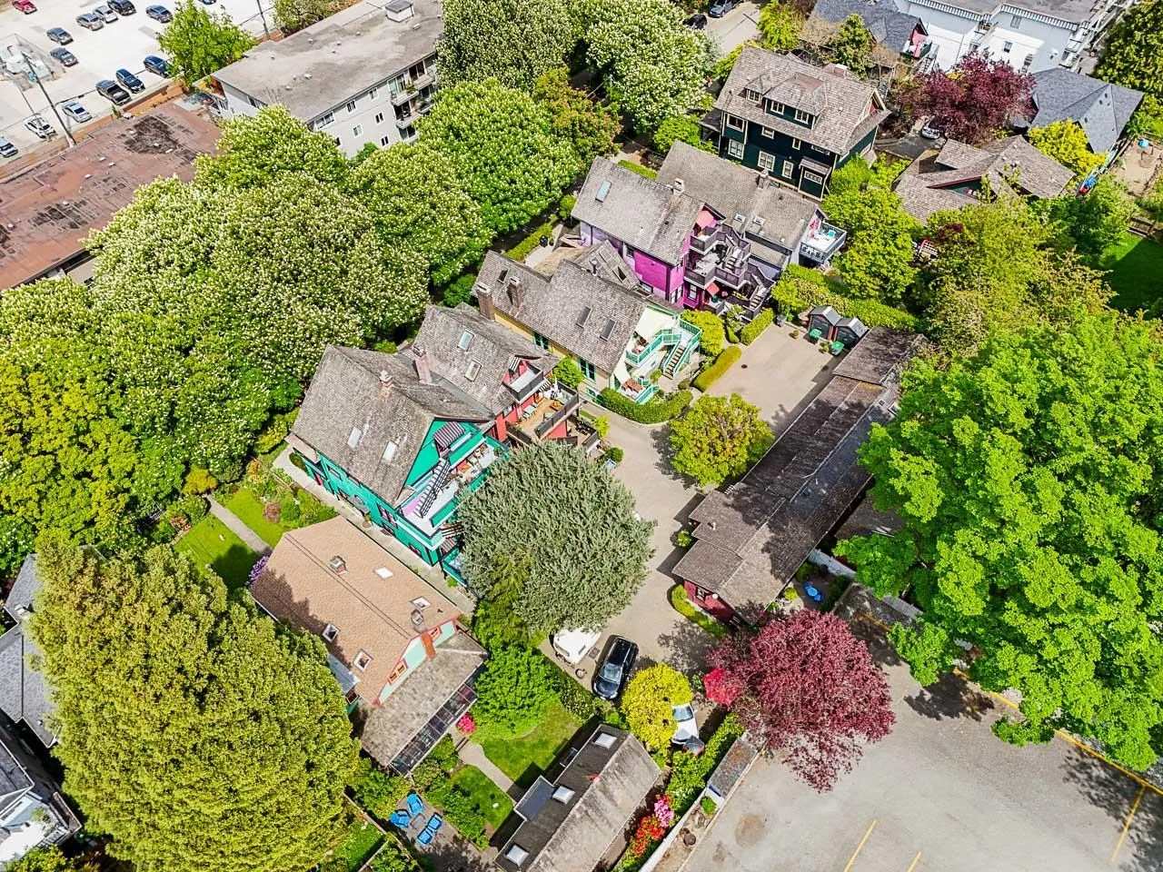 140 W 10th Avenue