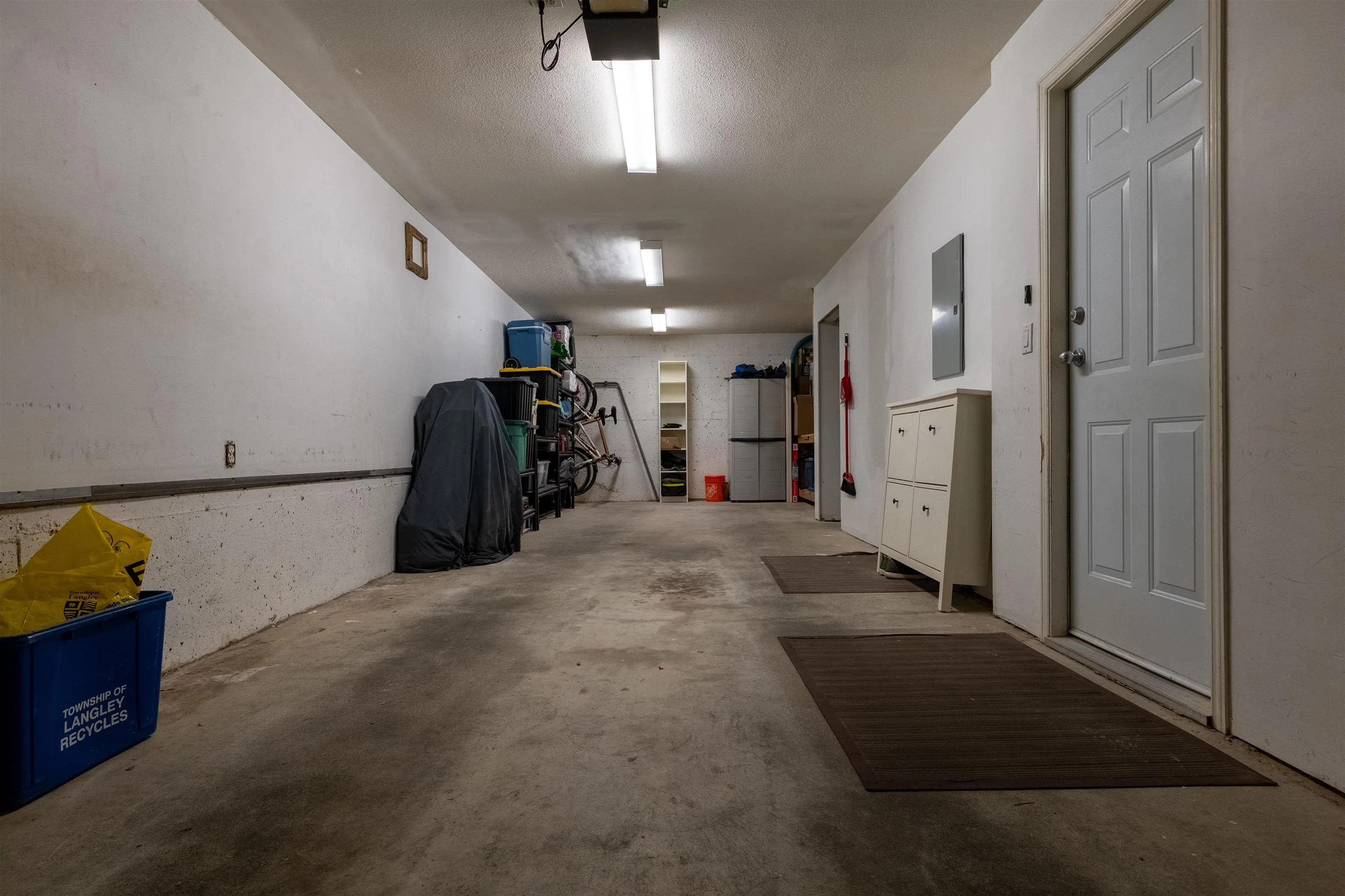 63 8844 208 Street