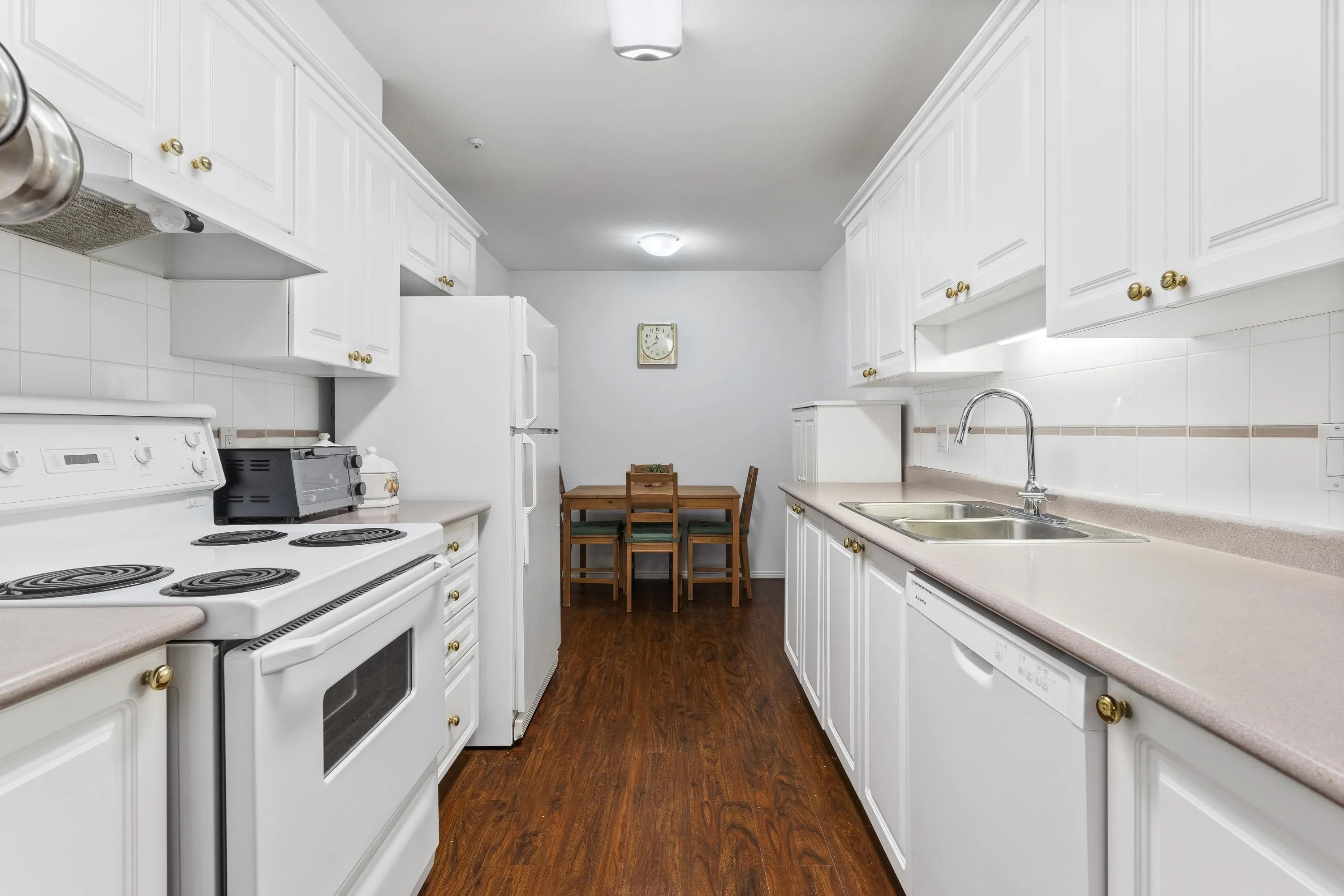 206 9018 208 Street