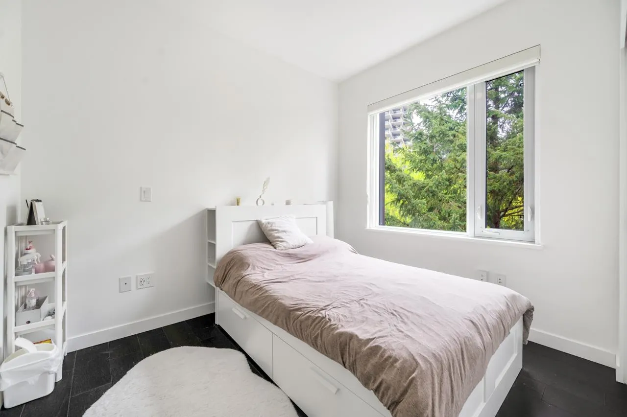 M409 5681 Birney Avenue