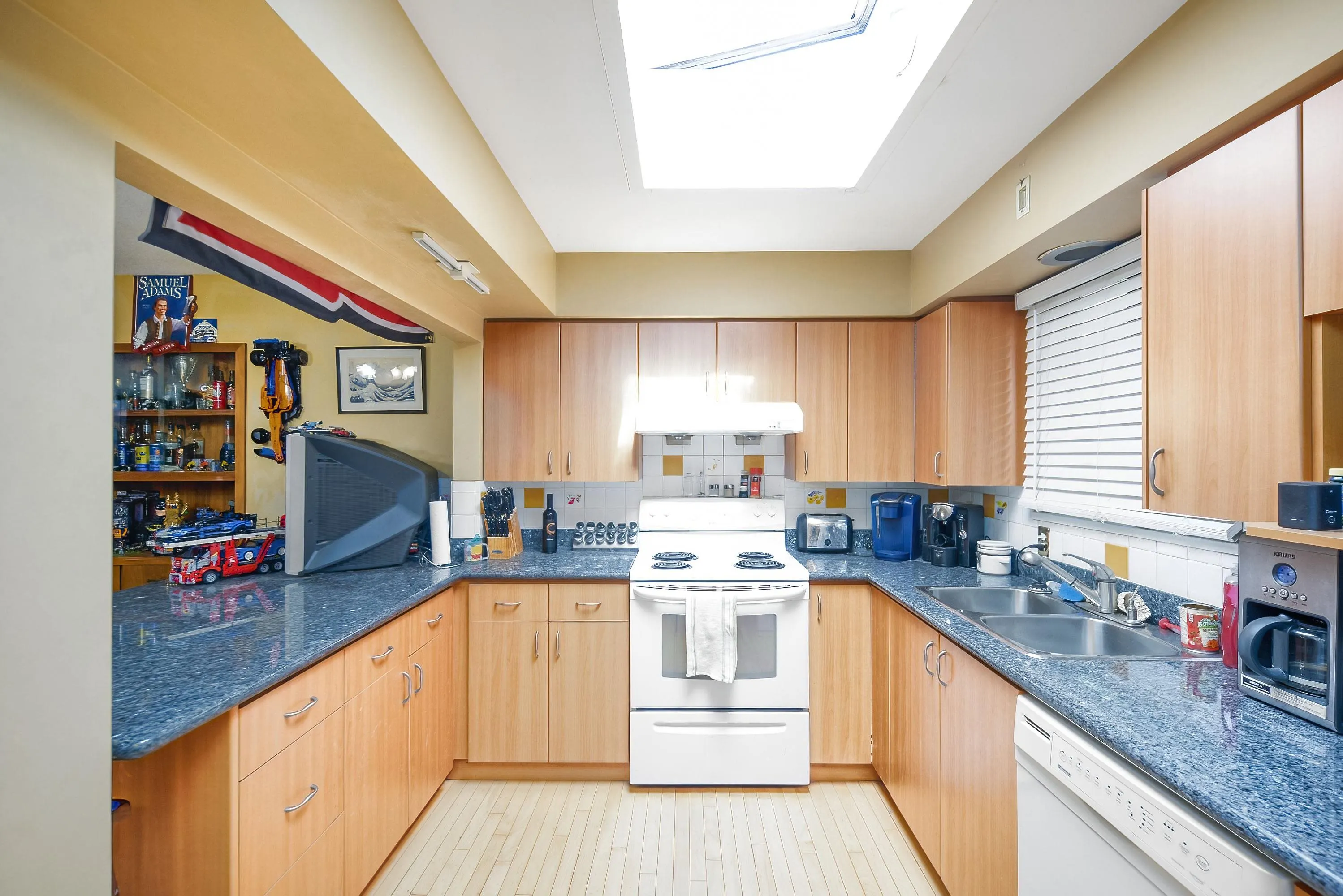 10971 Dennis Crescent