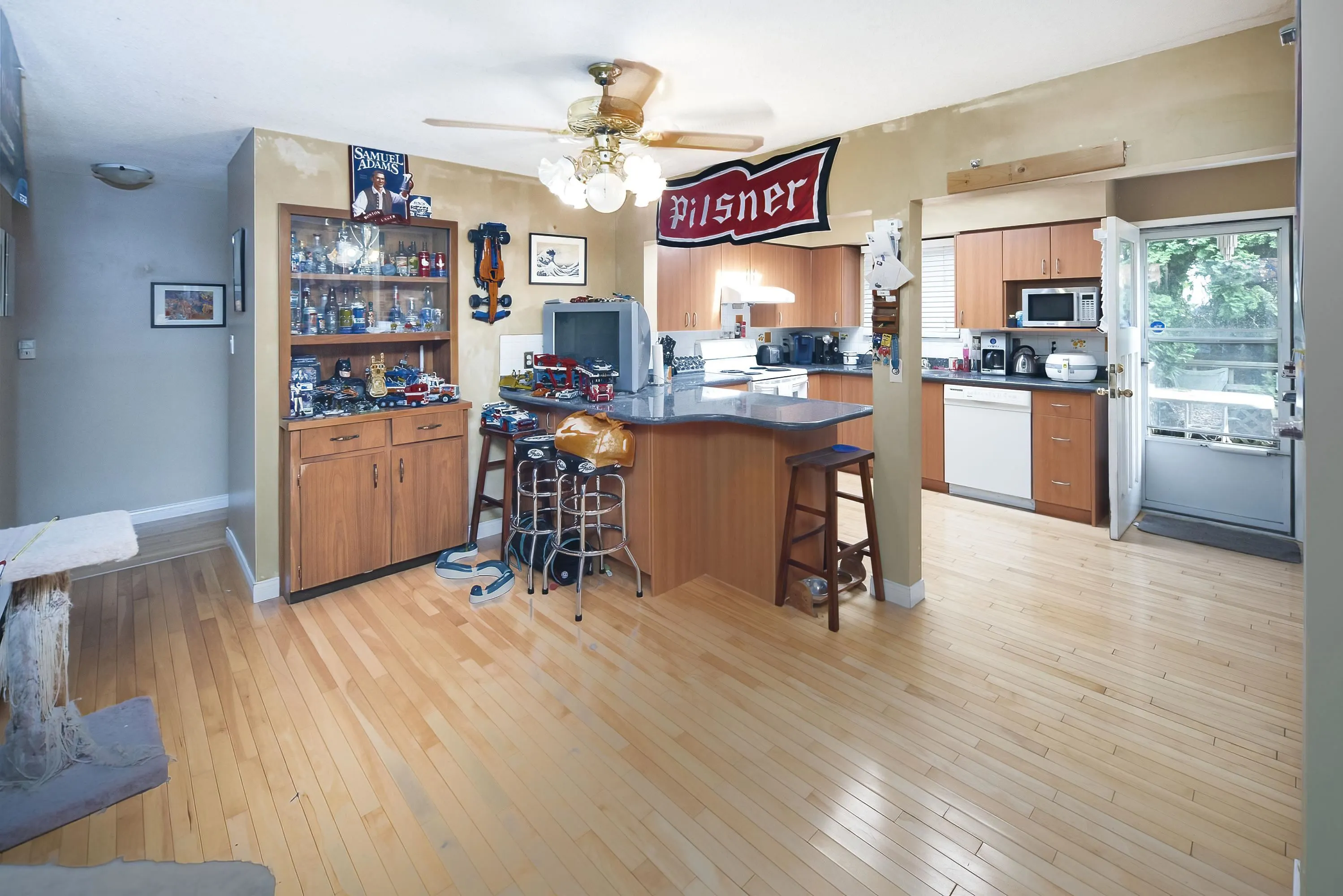 10971 Dennis Crescent