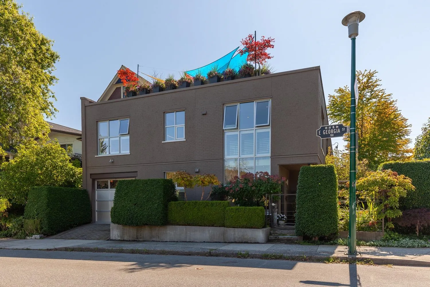 708 Heatley Avenue