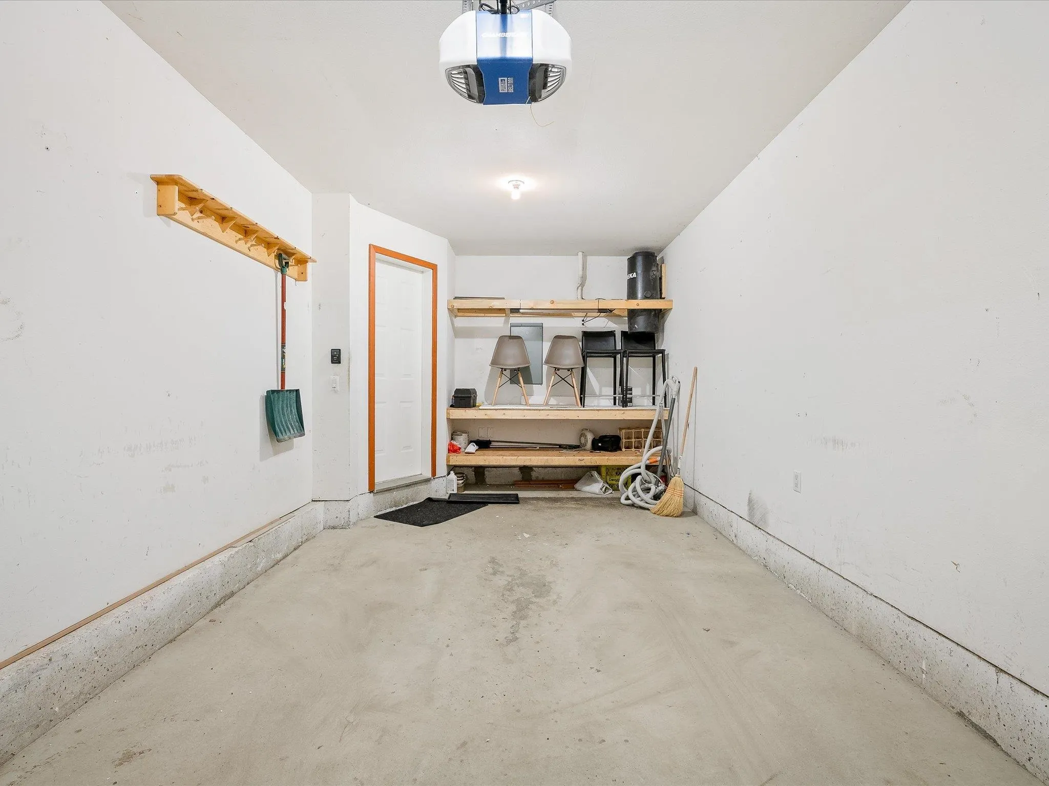 202 2222 Castle Drive