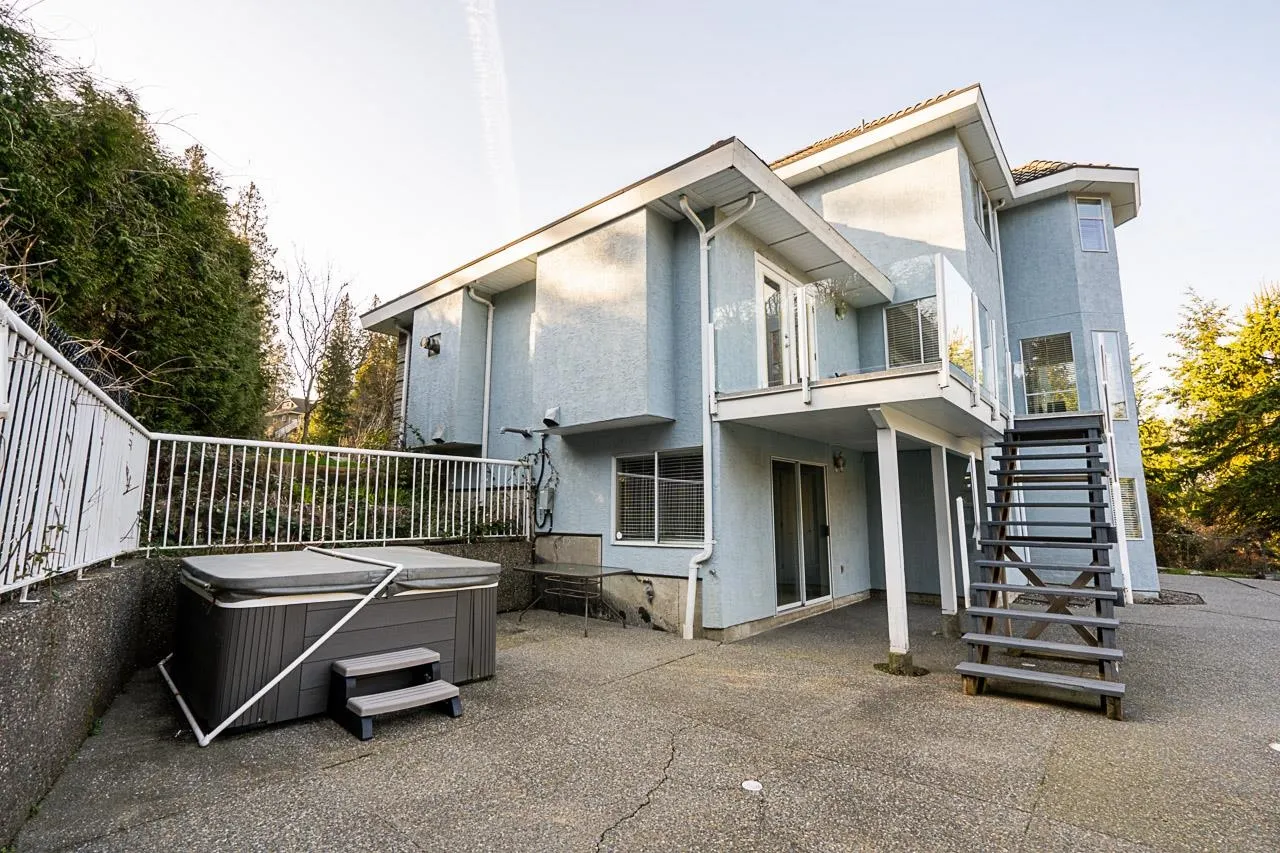 4570 Maysfield Crescent