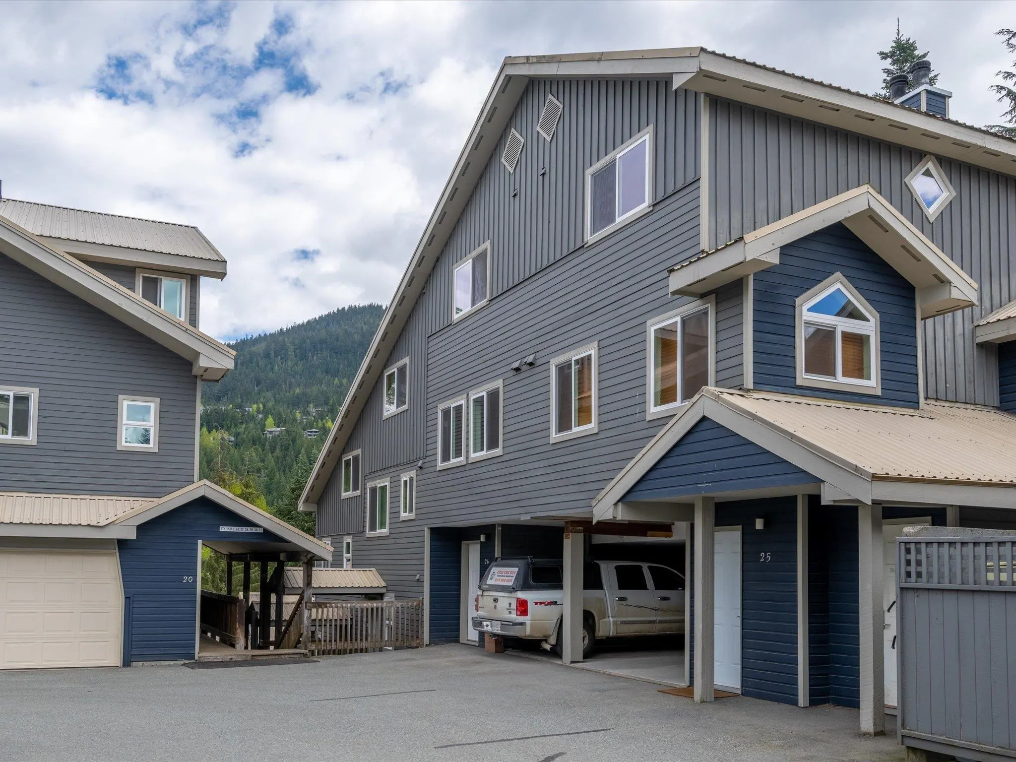30 2211 Marmot Place