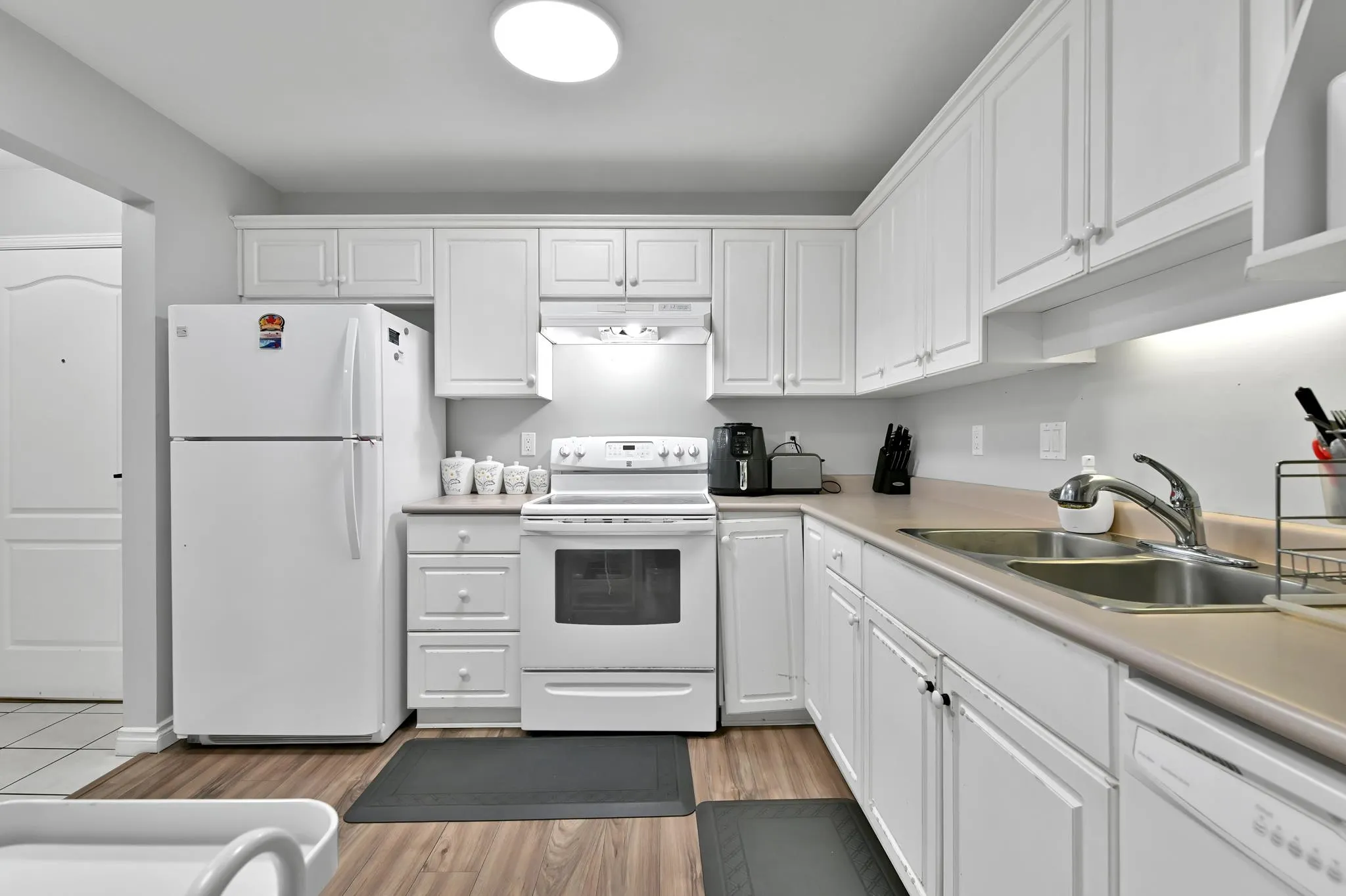 306 32075 George Ferguson Way