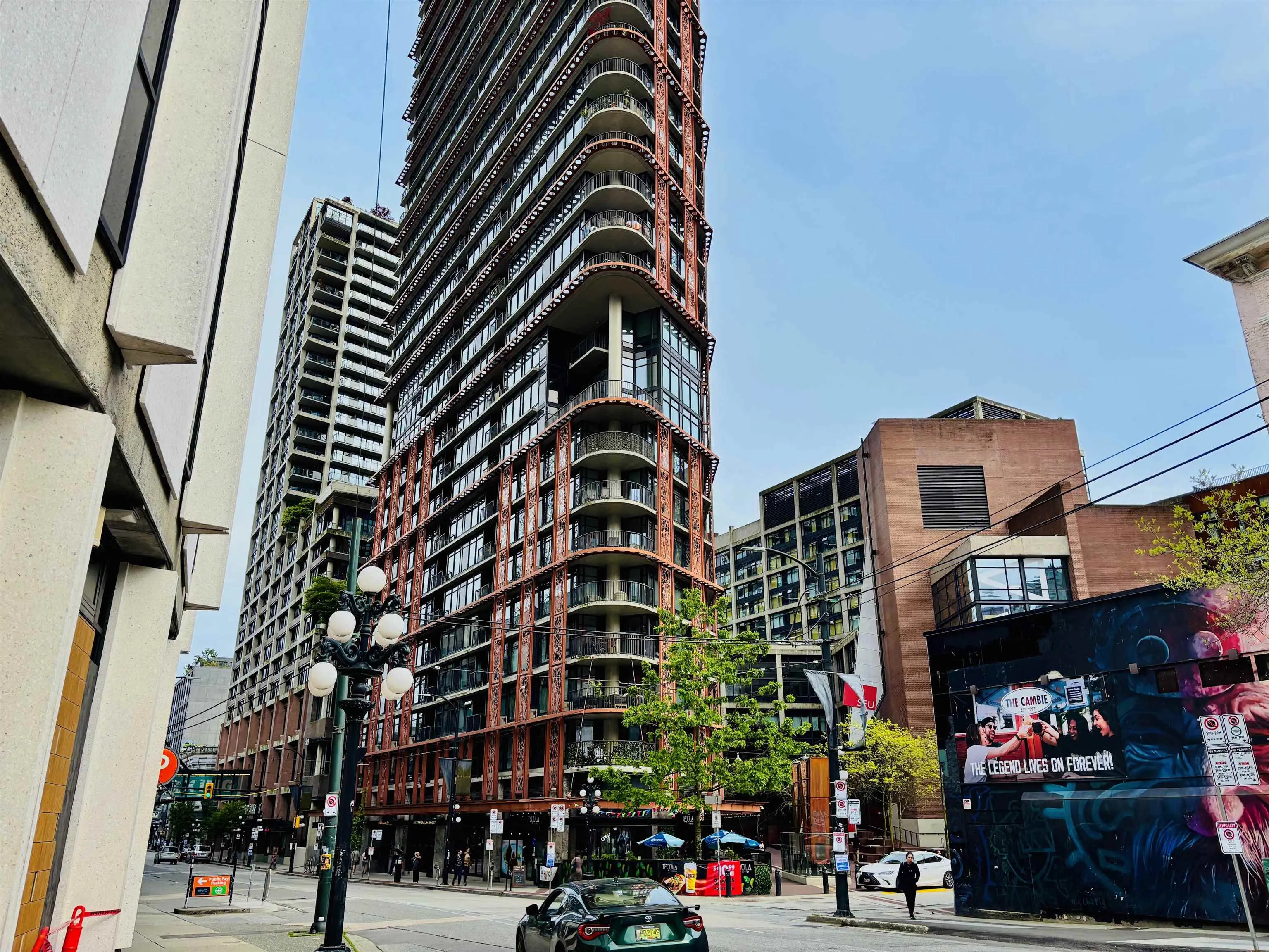 309 128 W Cordova Street