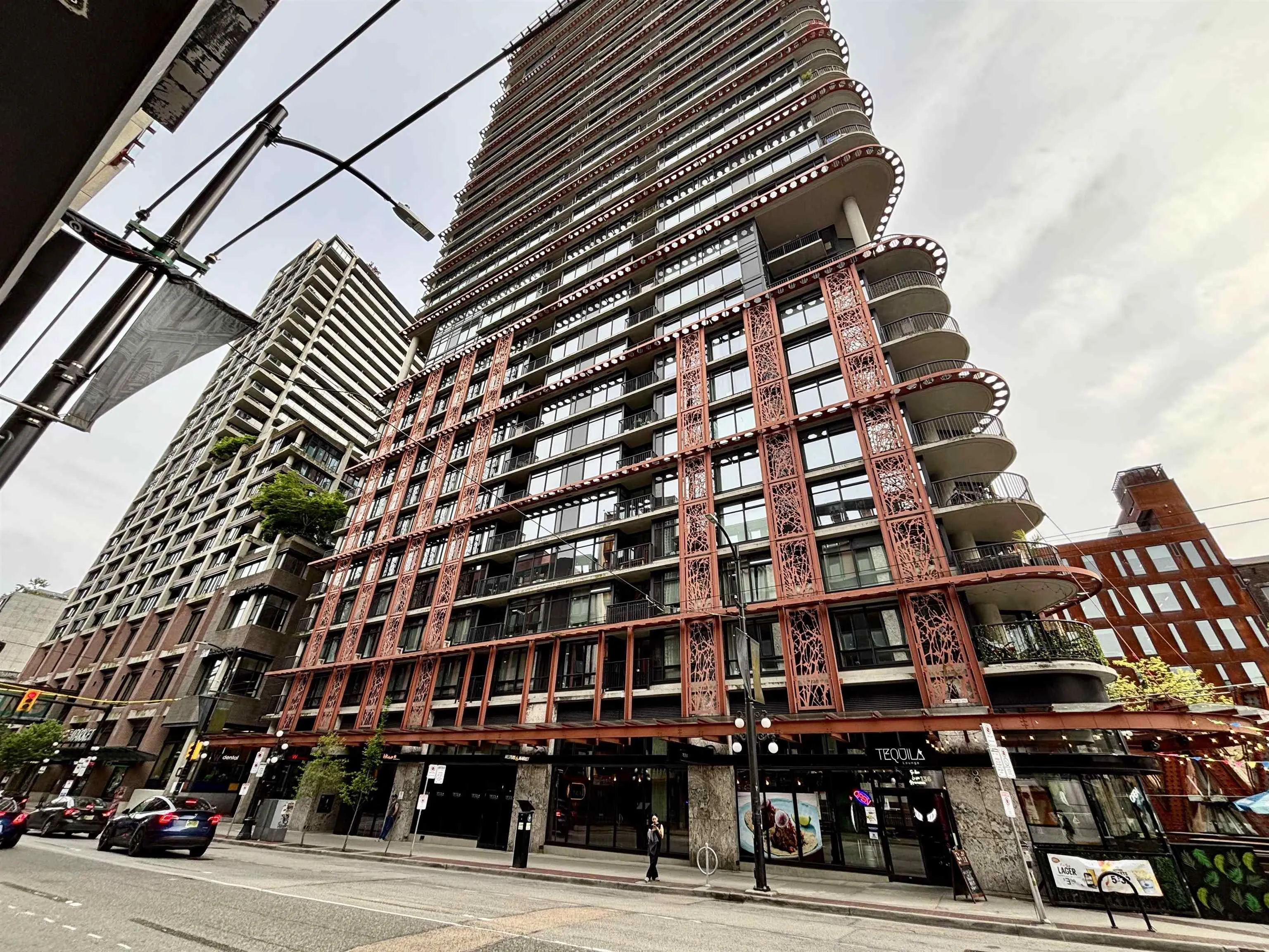 309 128 W Cordova Street