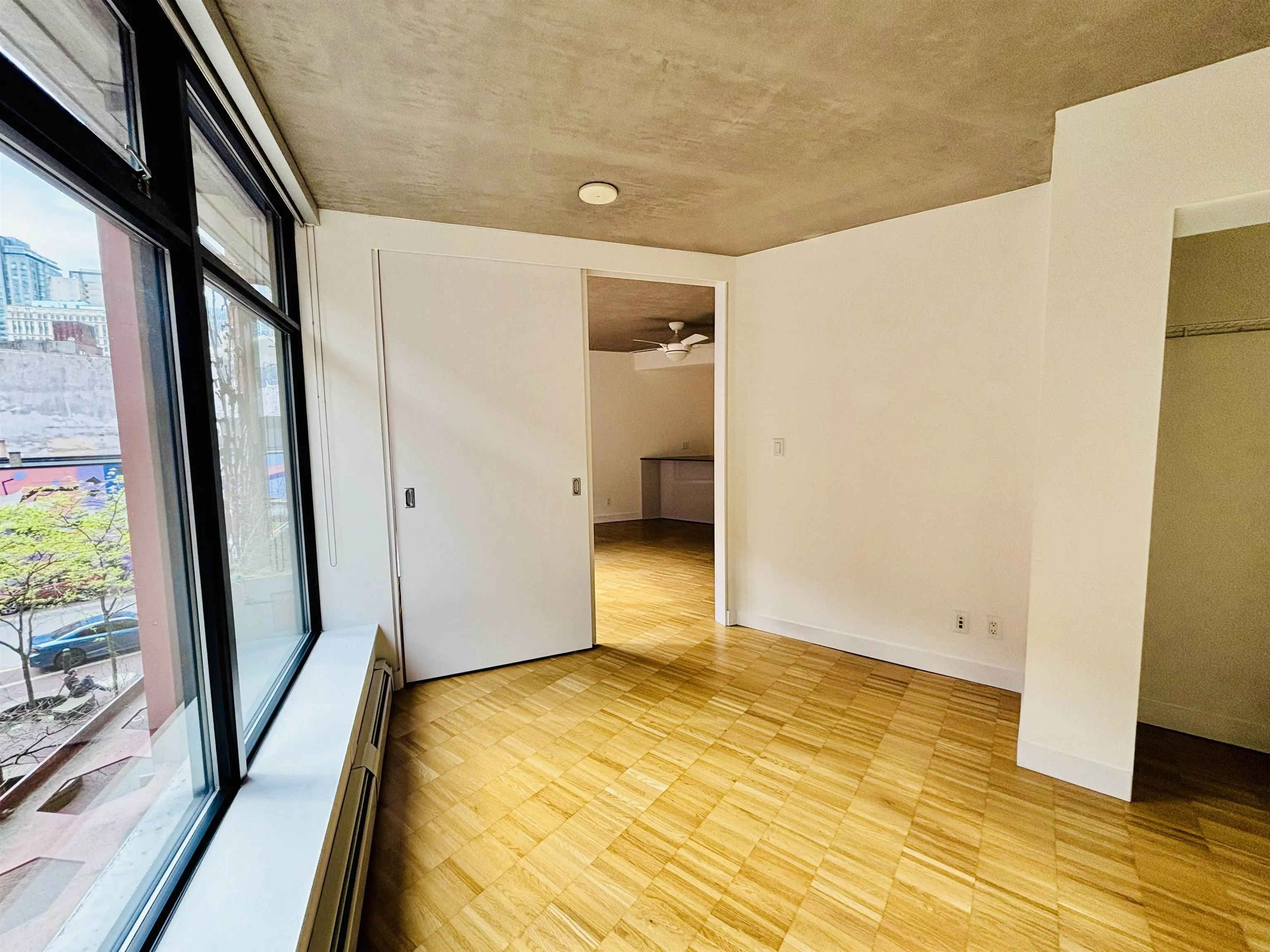 309 128 W Cordova Street