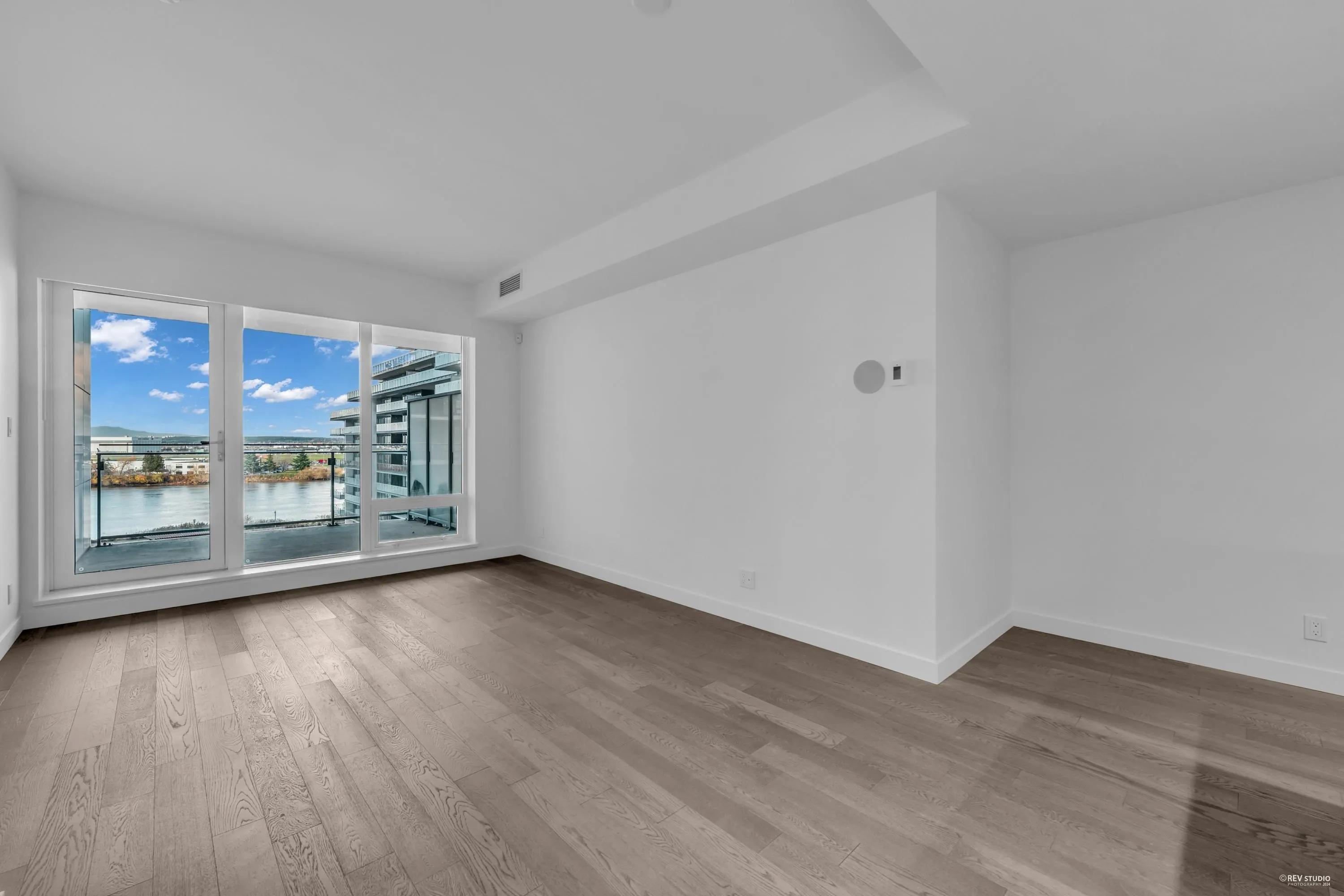 601 6855 Pearson Way