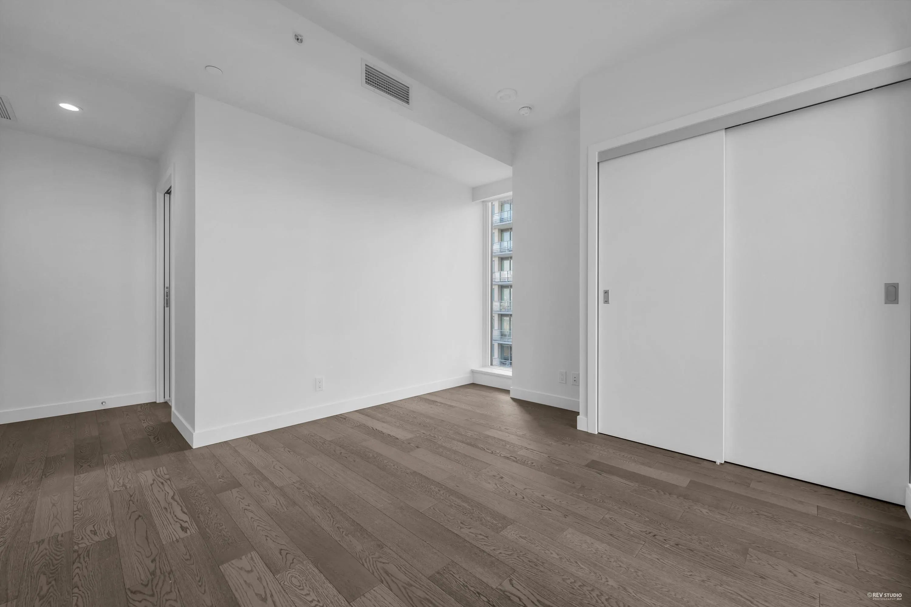 601 6855 Pearson Way
