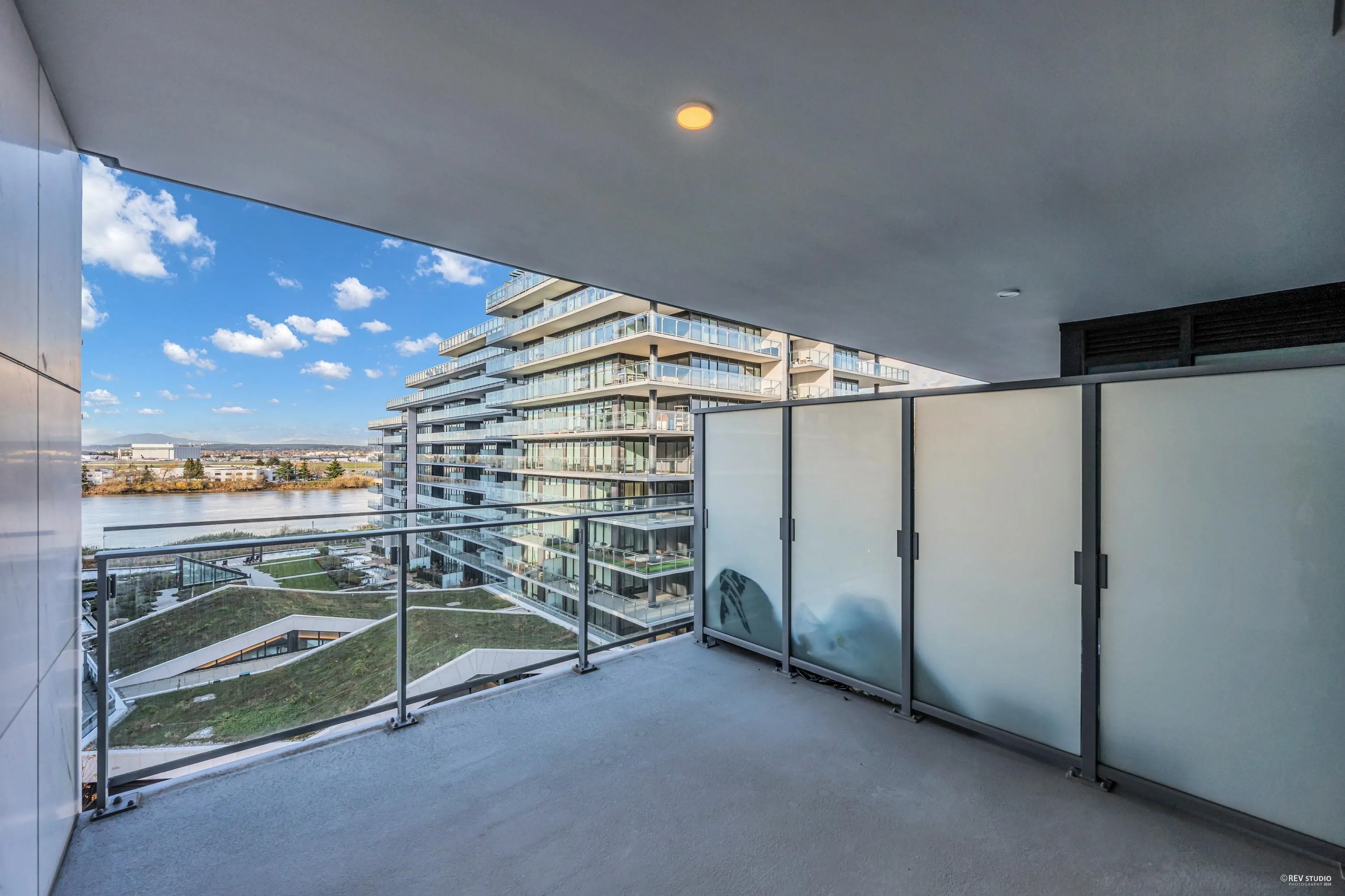 601 6855 Pearson Way