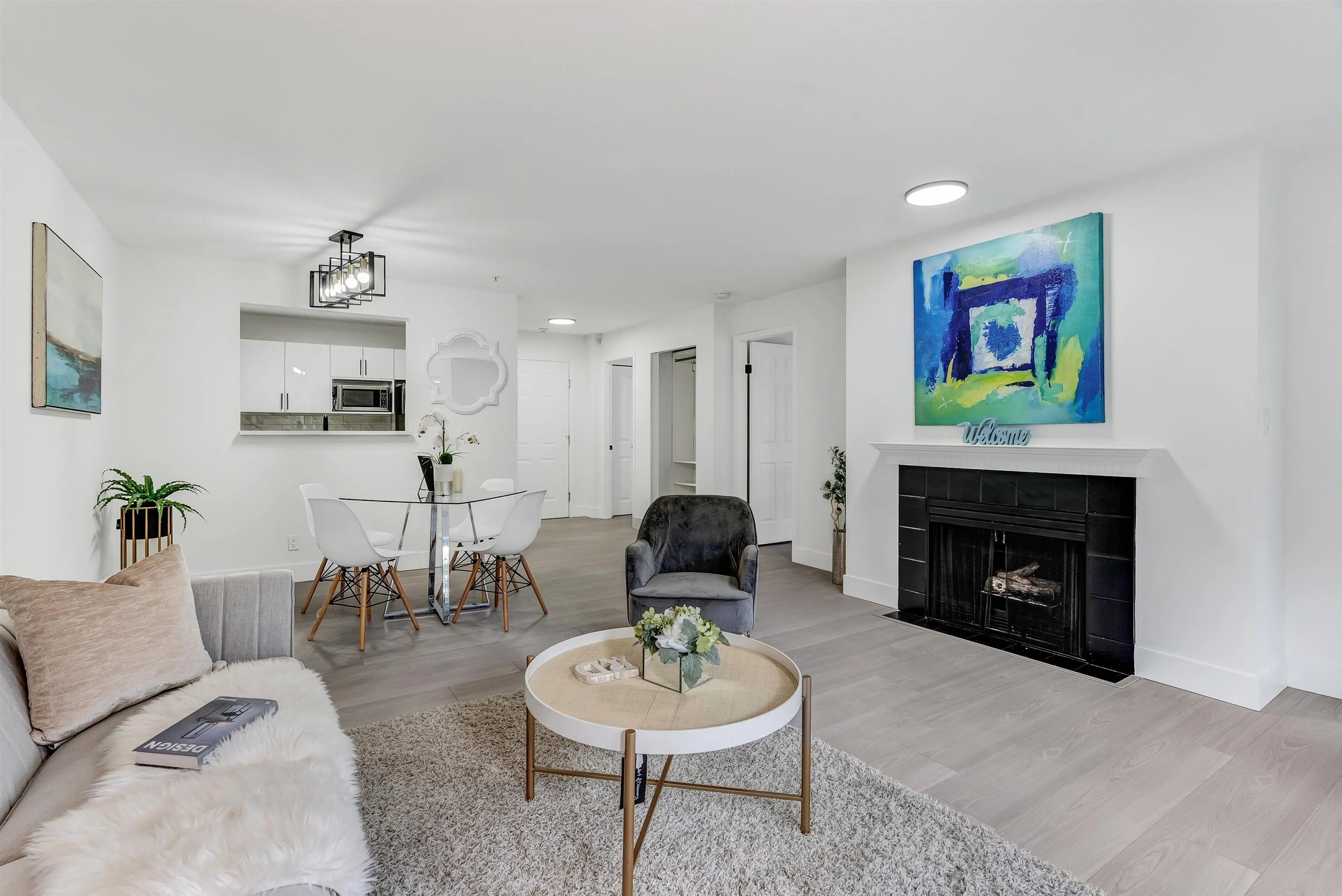 218 15268 105 Avenue