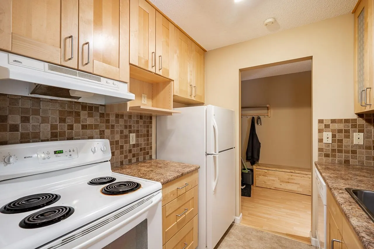 207 7426 138 Street